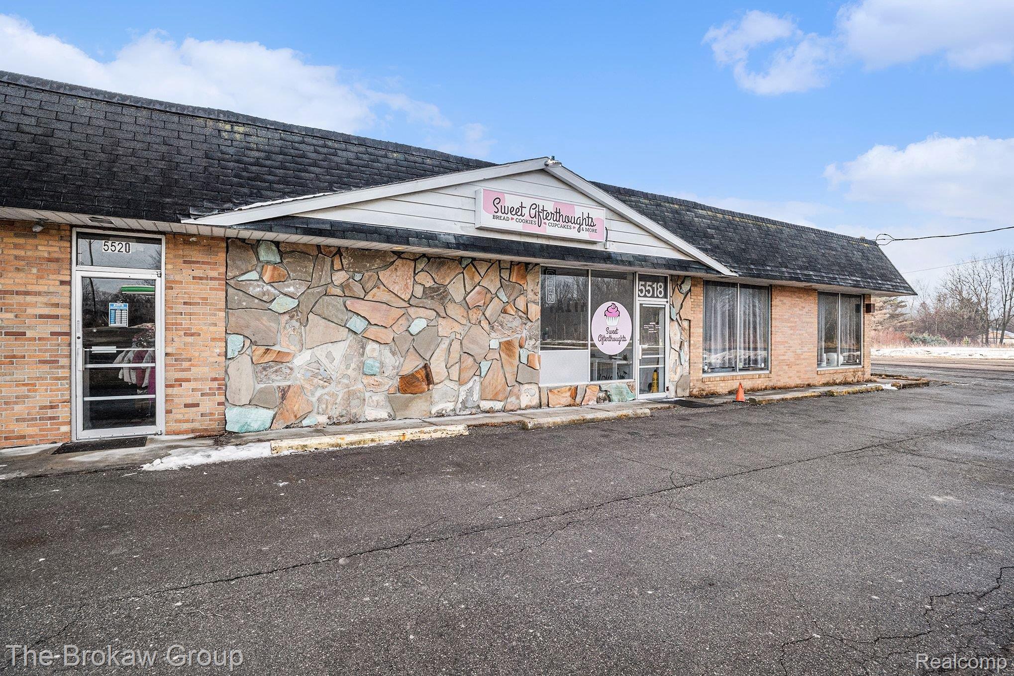 5518 E Atherton Road