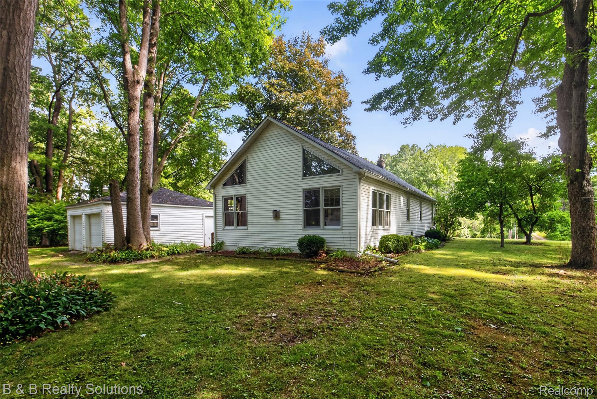 3625 N Lapeer Road