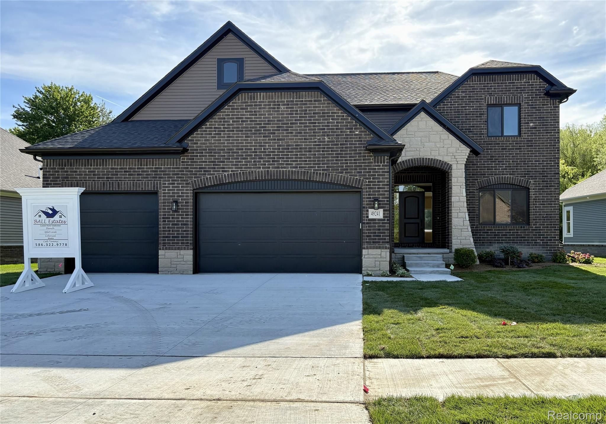 49241 London Bridge Drive