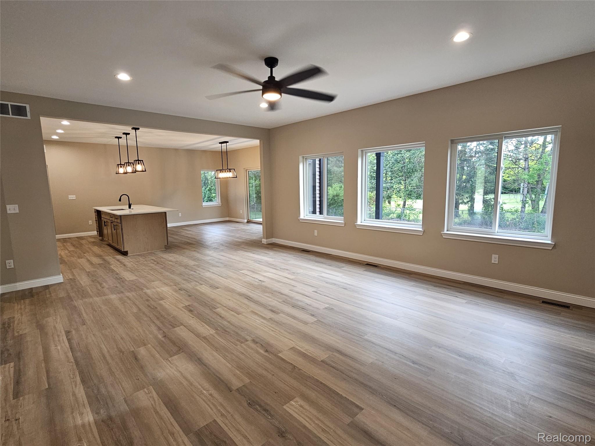 49241 London Bridge Drive