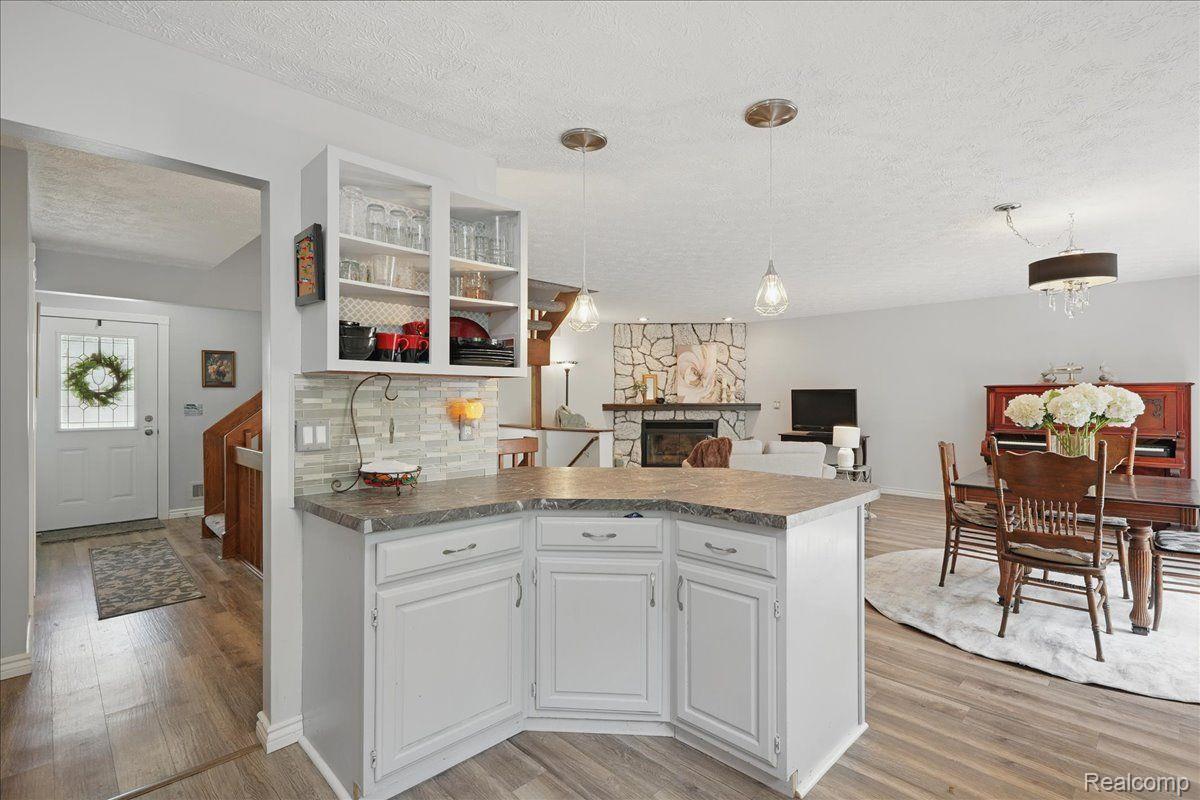 Independence Charter Township, Michigan 48346, United States, 3 Bedrooms Bedrooms, ,4 BathroomsBathrooms,Residential,Active,124157