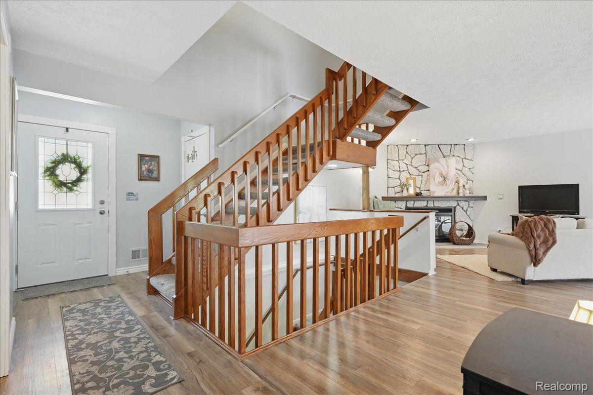 Independence Charter Township, Michigan 48346, United States, 3 Bedrooms Bedrooms, ,4 BathroomsBathrooms,Residential,Active,124157