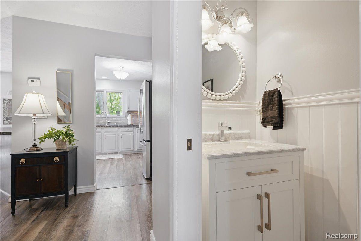 Independence Charter Township, Michigan 48346, United States, 3 Bedrooms Bedrooms, ,4 BathroomsBathrooms,Residential,Active,124157