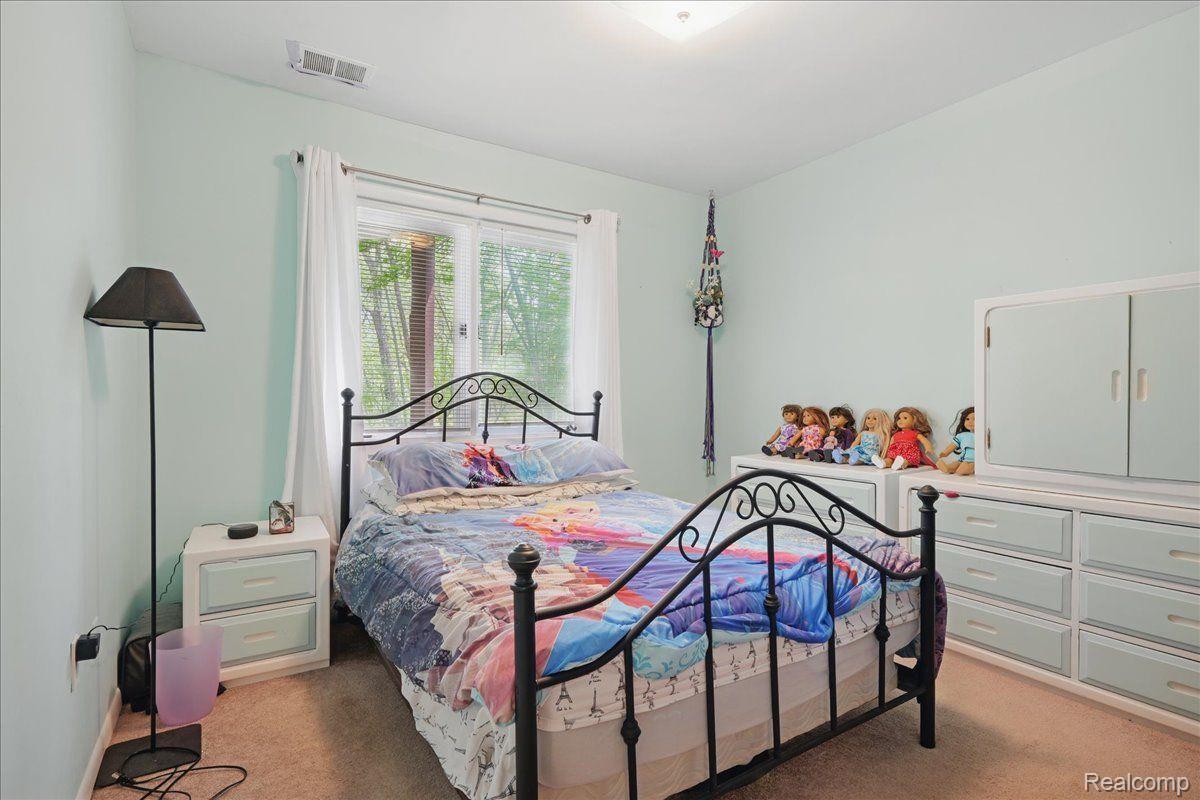 Independence Charter Township, Michigan 48346, United States, 3 Bedrooms Bedrooms, ,4 BathroomsBathrooms,Residential,Active,124157