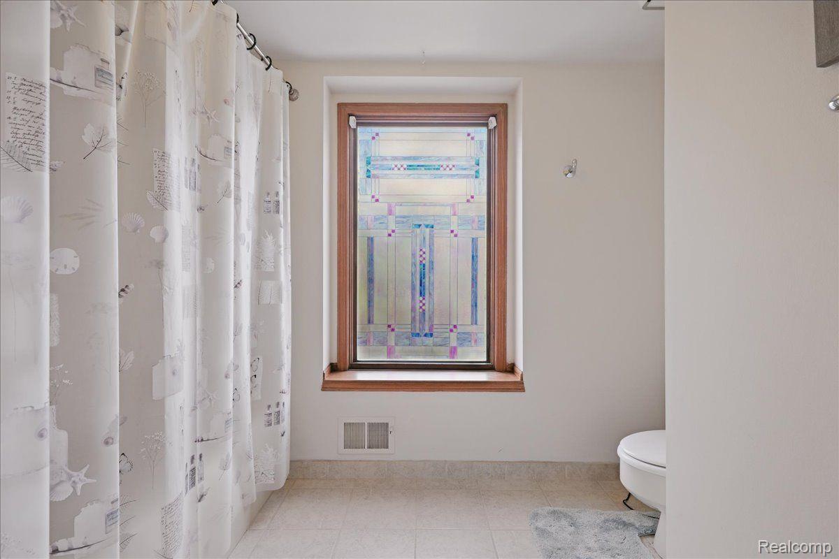 Independence Charter Township, Michigan 48346, United States, 3 Bedrooms Bedrooms, ,4 BathroomsBathrooms,Residential,Active,124157