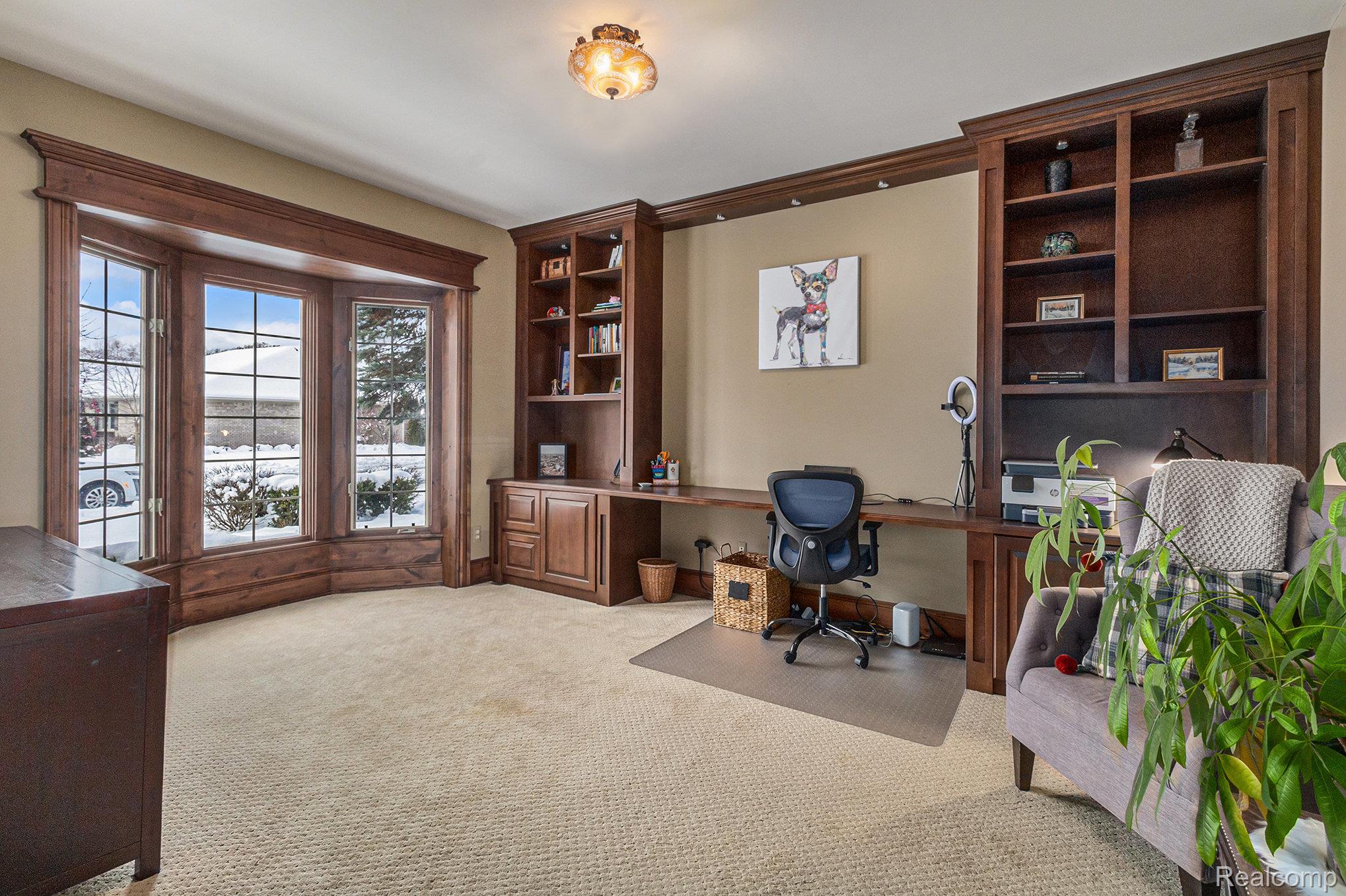 Lake Orion, Michigan 48362, United States, 4 Bedrooms Bedrooms, ,5 BathroomsBathrooms,Residential,Active,254770