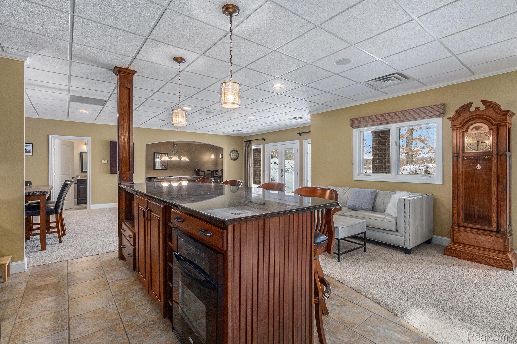 Lake Orion, Michigan 48362, United States, 4 Bedrooms Bedrooms, ,5 BathroomsBathrooms,Residential,Active,254770