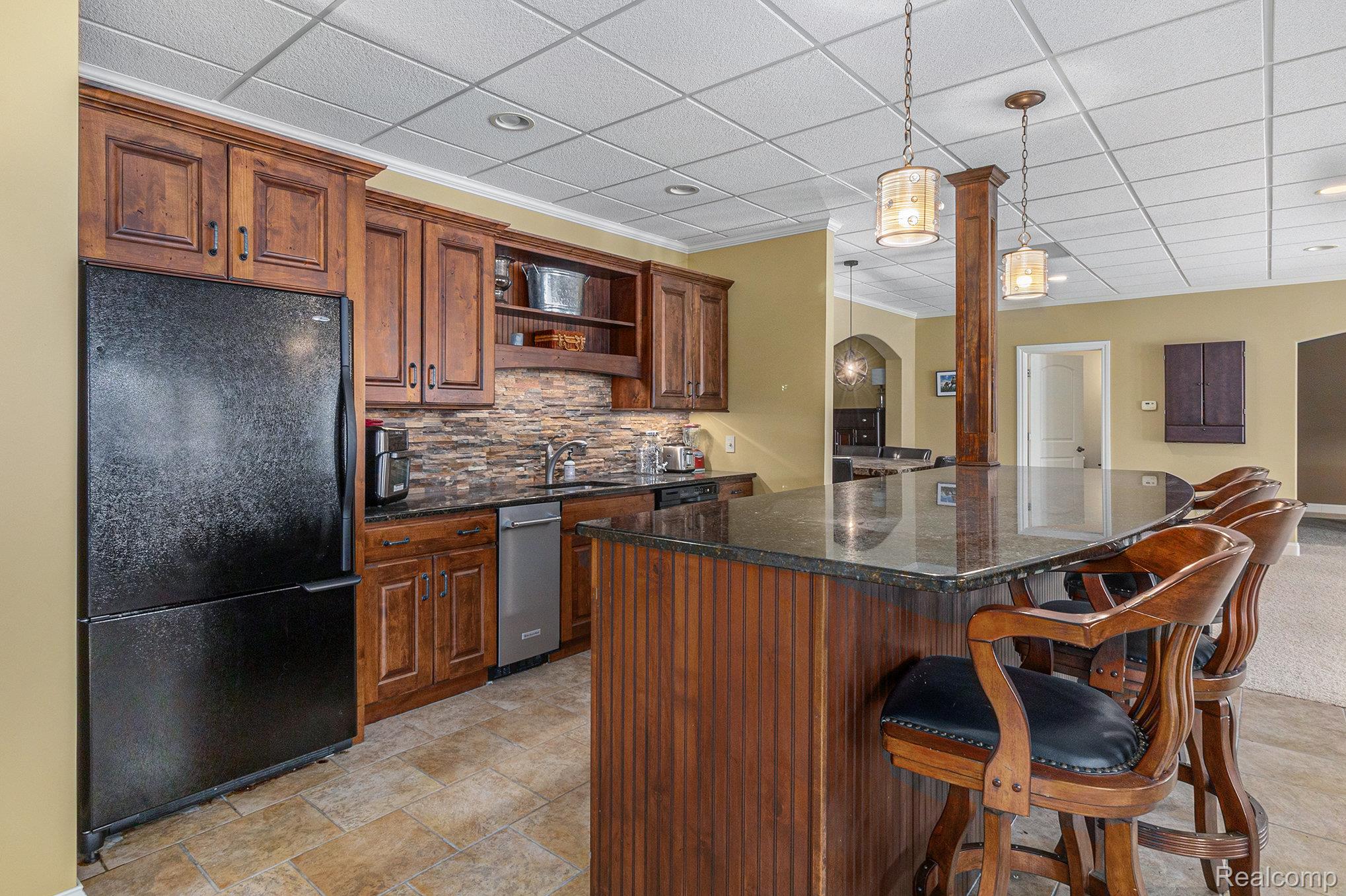 Lake Orion, Michigan 48362, United States, 4 Bedrooms Bedrooms, ,5 BathroomsBathrooms,Residential,Active,254770