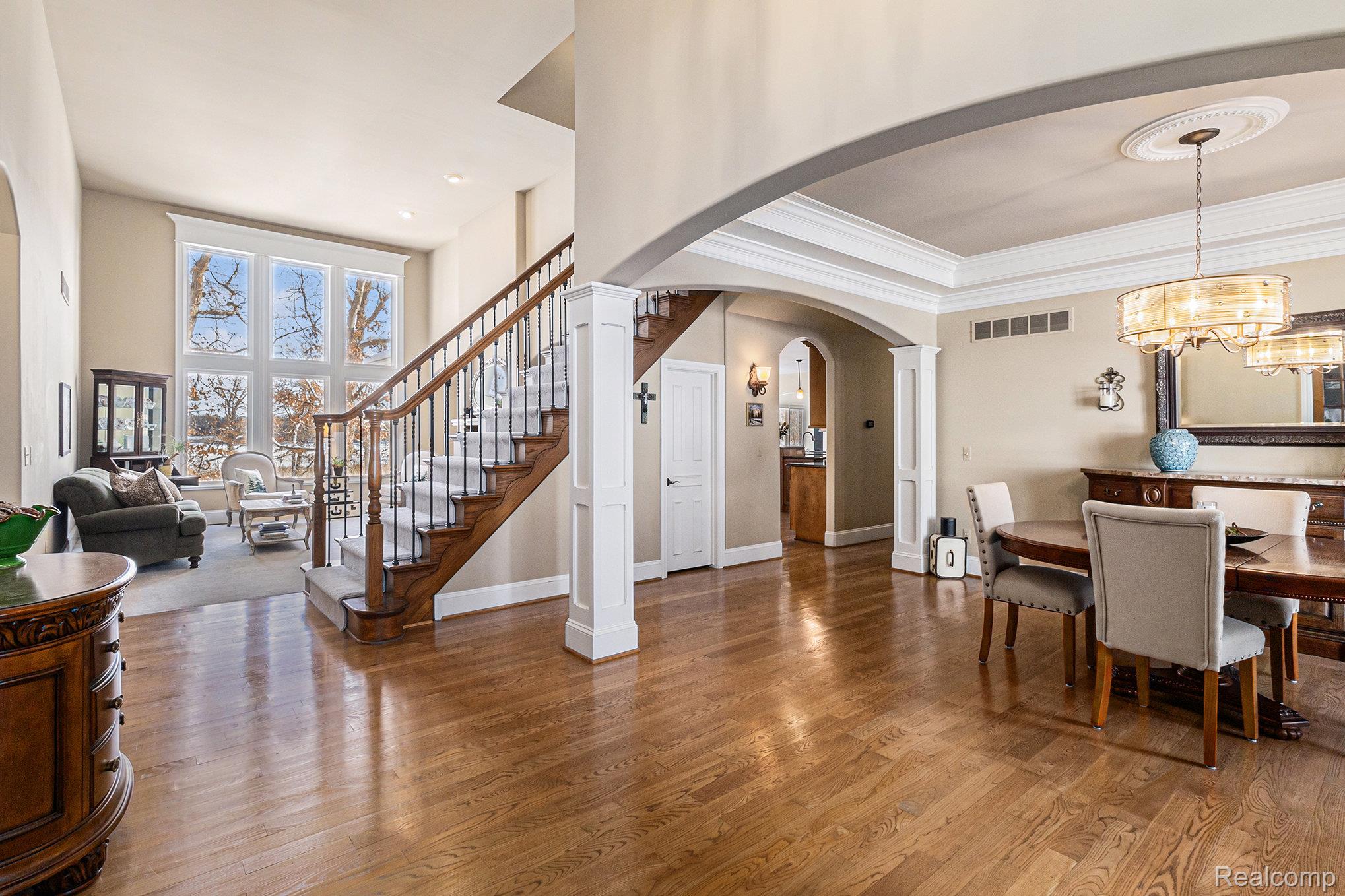 Lake Orion, Michigan 48362, United States, 4 Bedrooms Bedrooms, ,5 BathroomsBathrooms,Residential,Active,254770