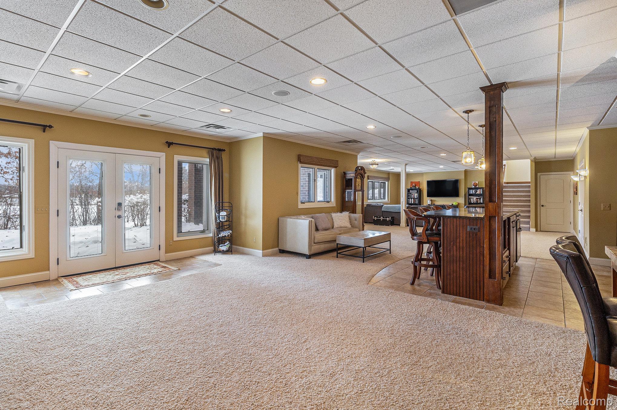 Lake Orion, Michigan 48362, United States, 4 Bedrooms Bedrooms, ,5 BathroomsBathrooms,Residential,Active,254770