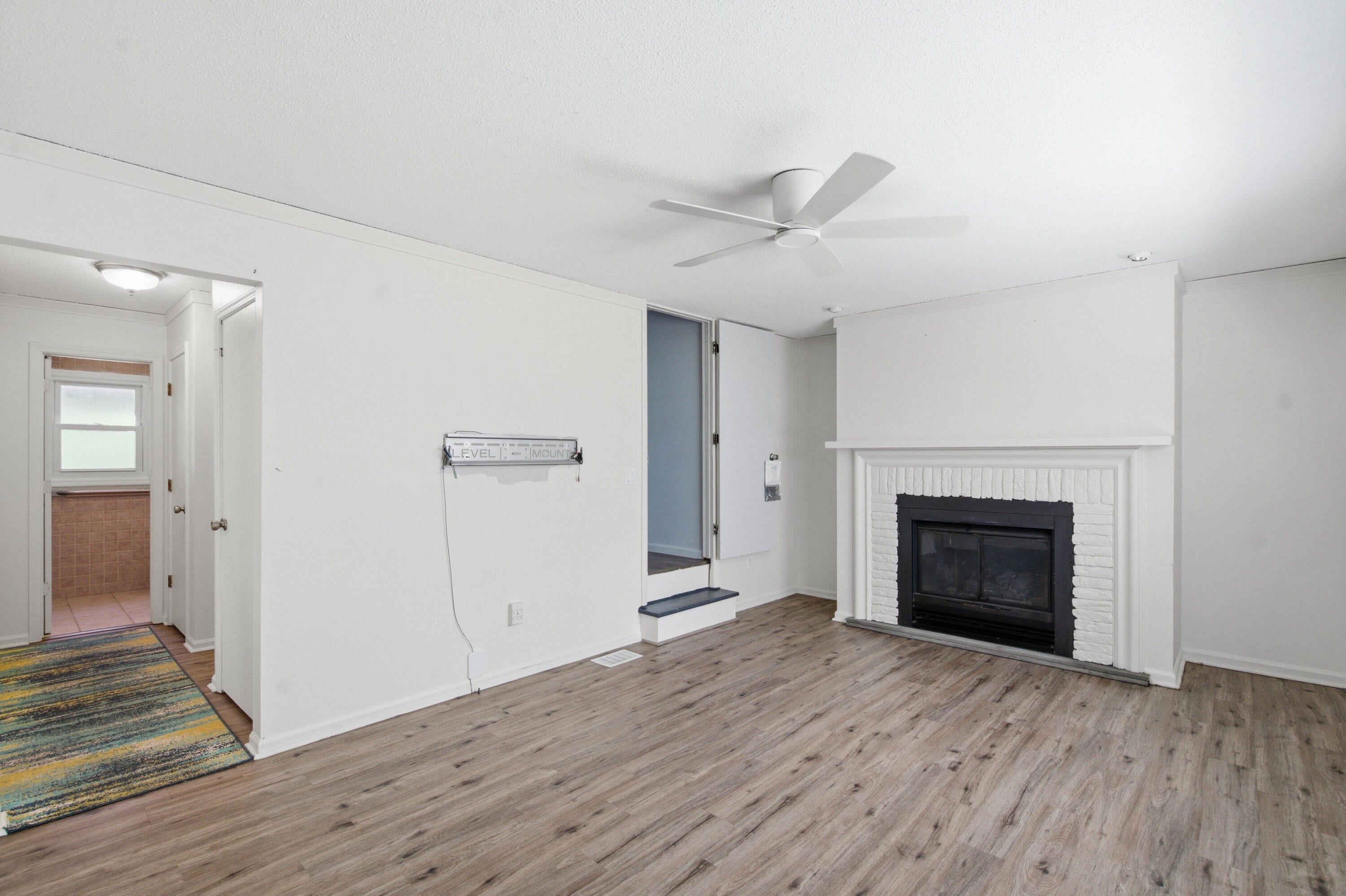 1090 5th Street