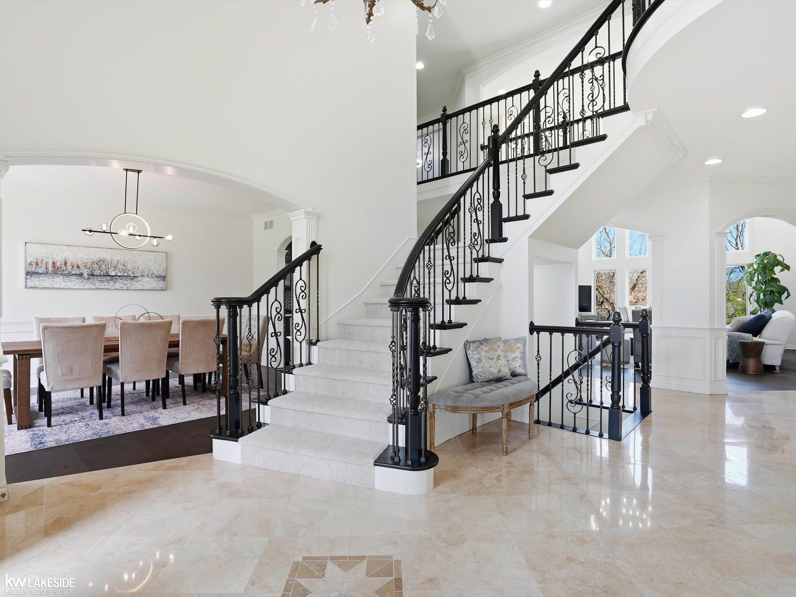 1112 Canyon Creek Drive