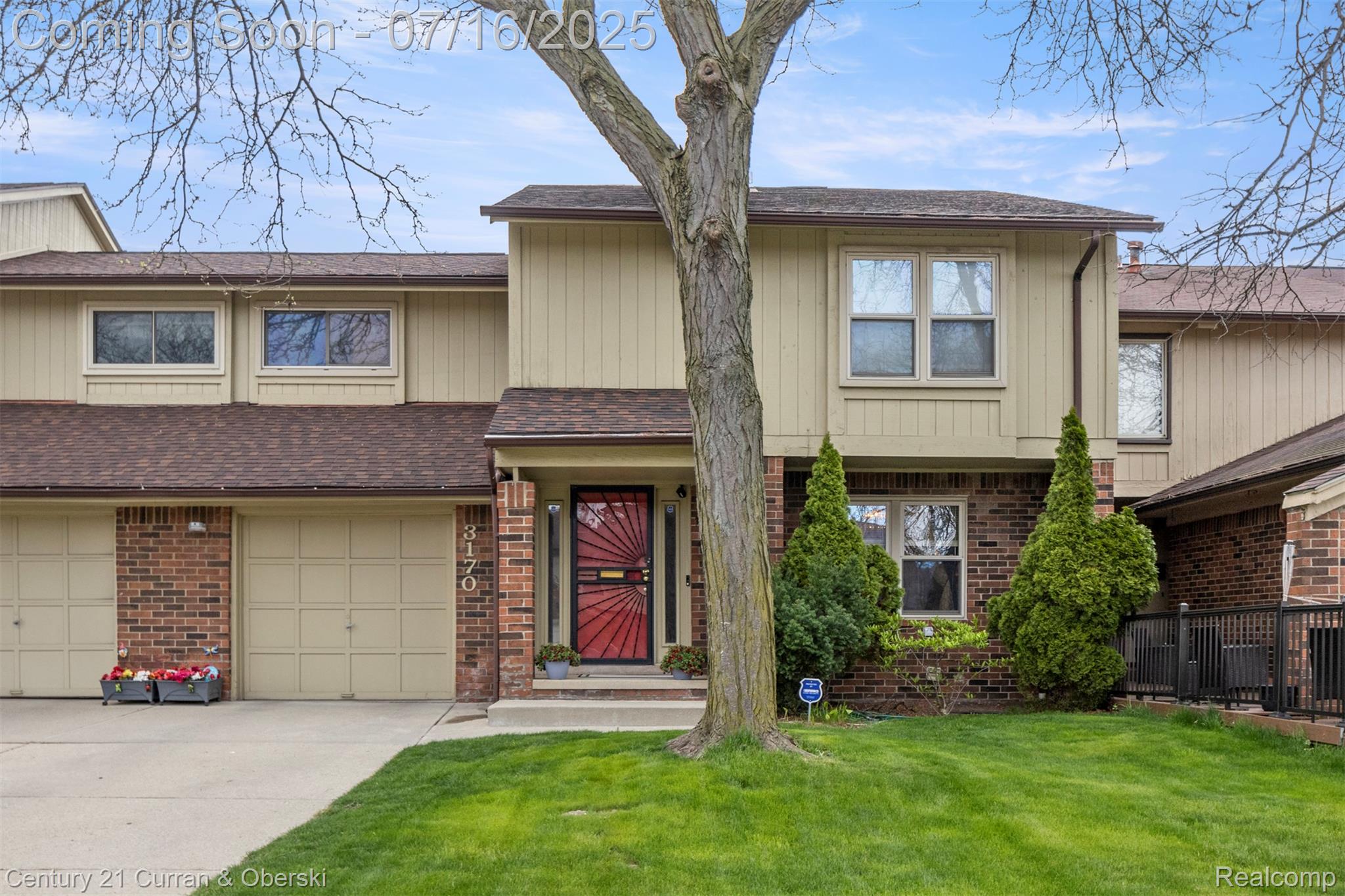 3170 WOODS Circle