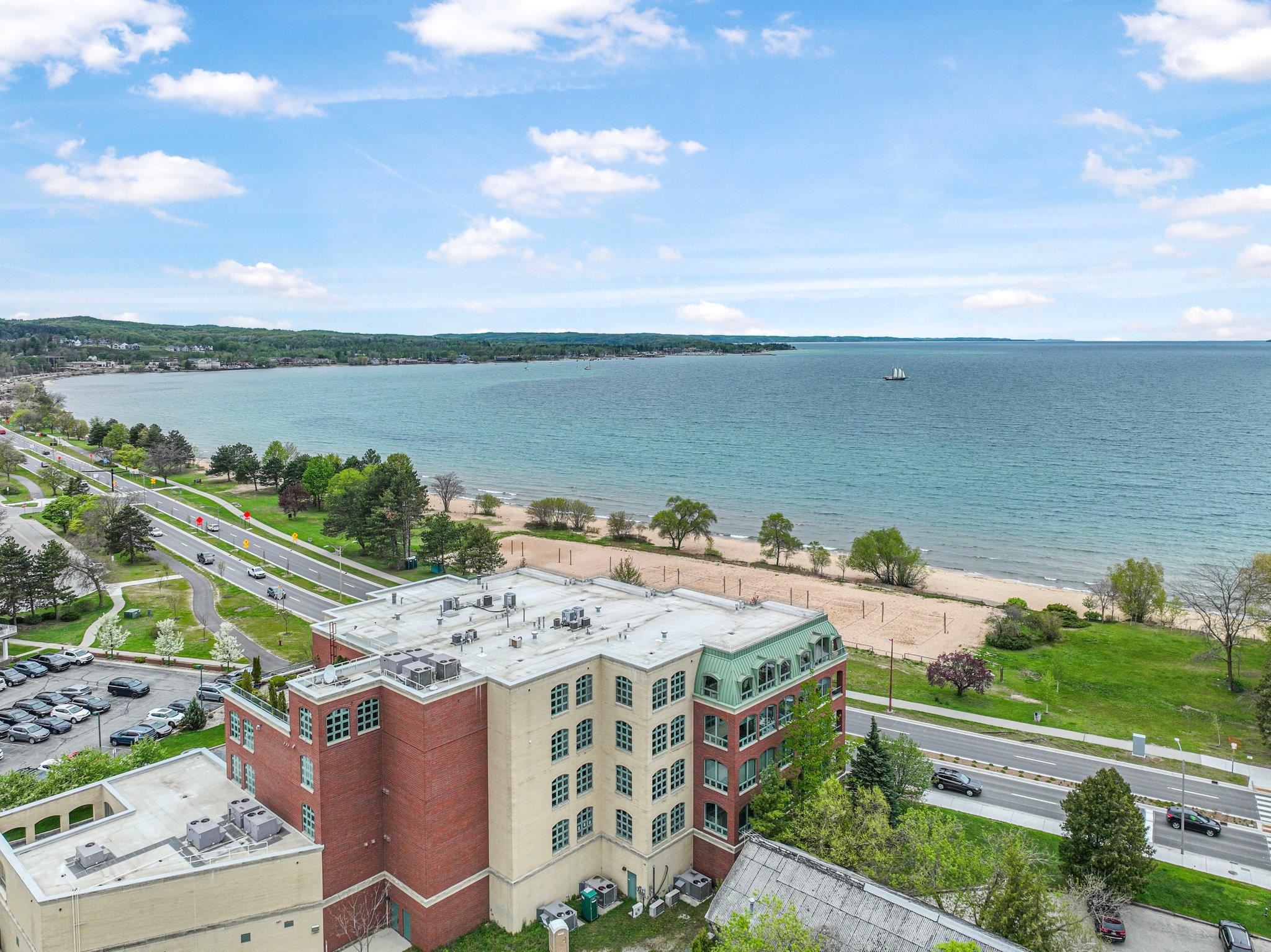 333 Grandview Parkway