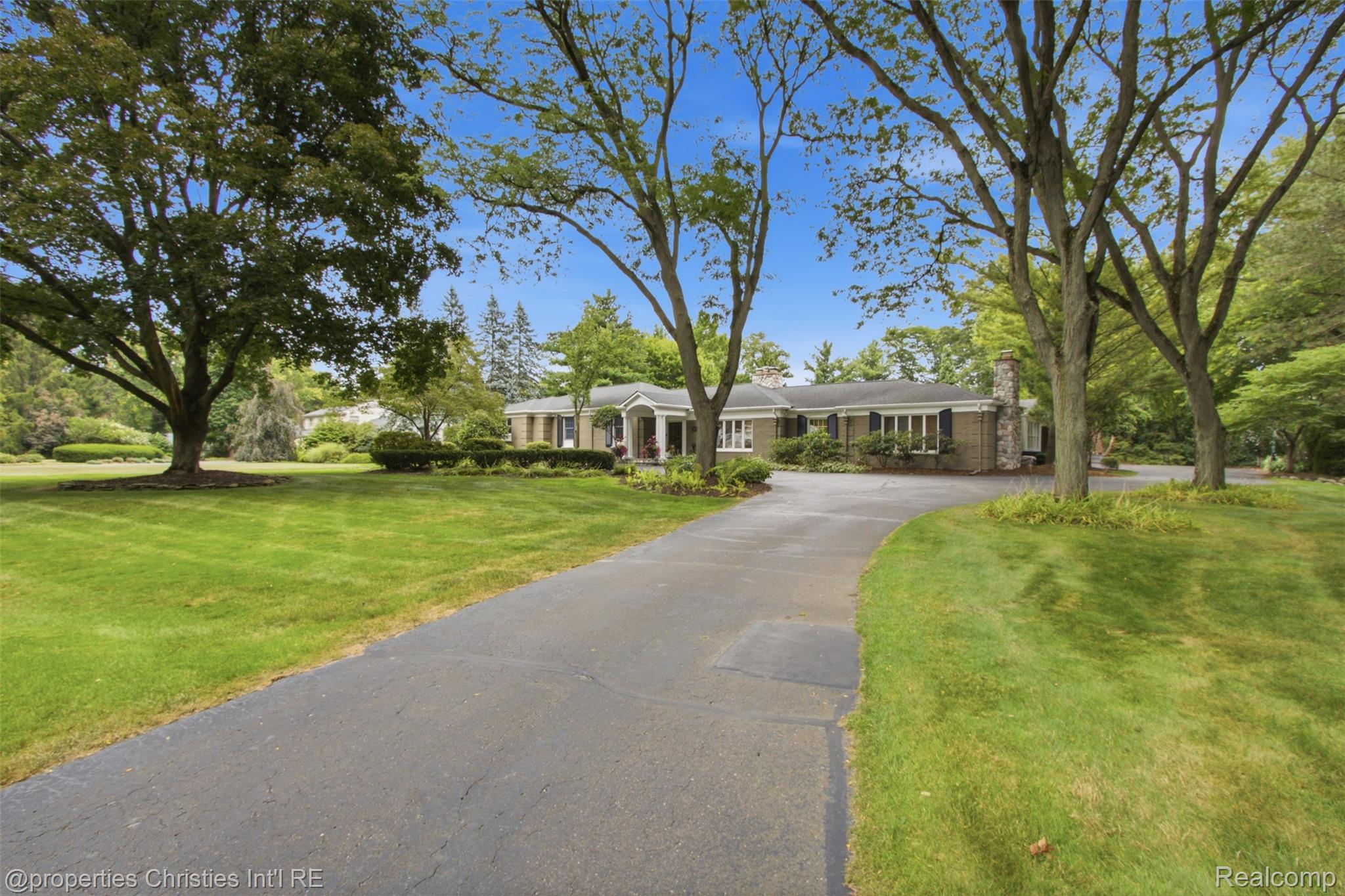 5245 Wayfind Lane