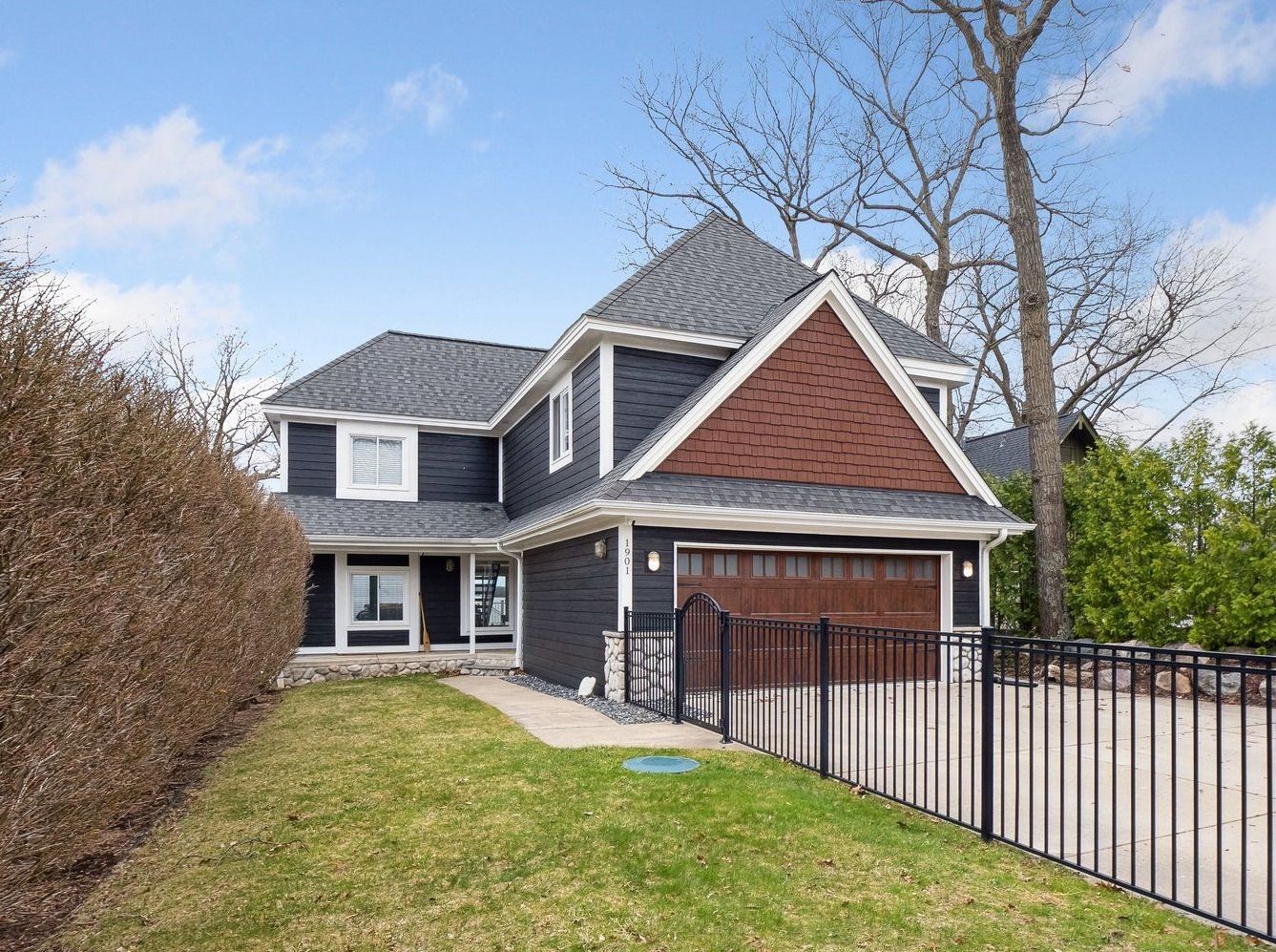 1901 GROVE