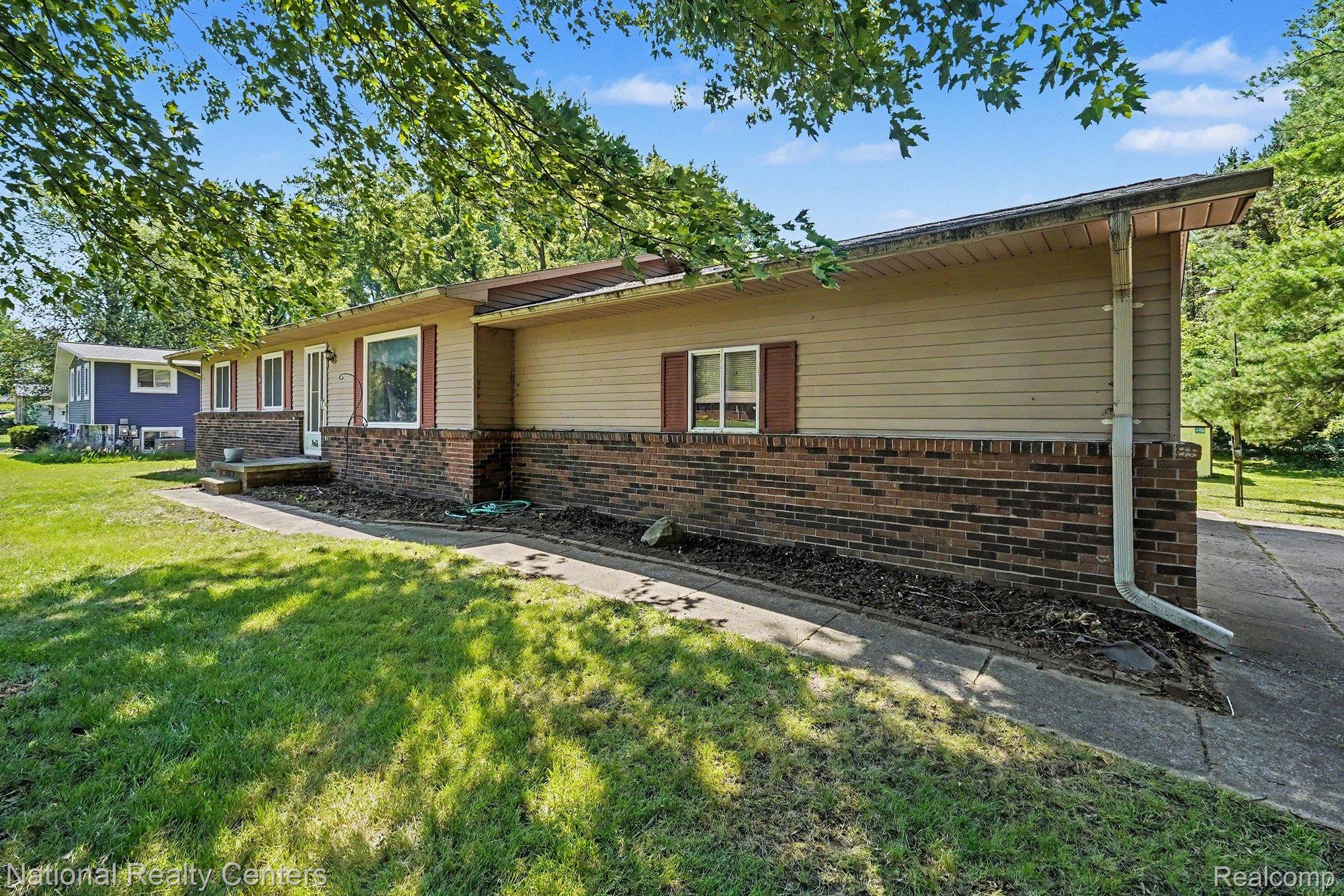 1800 Kingston Drive