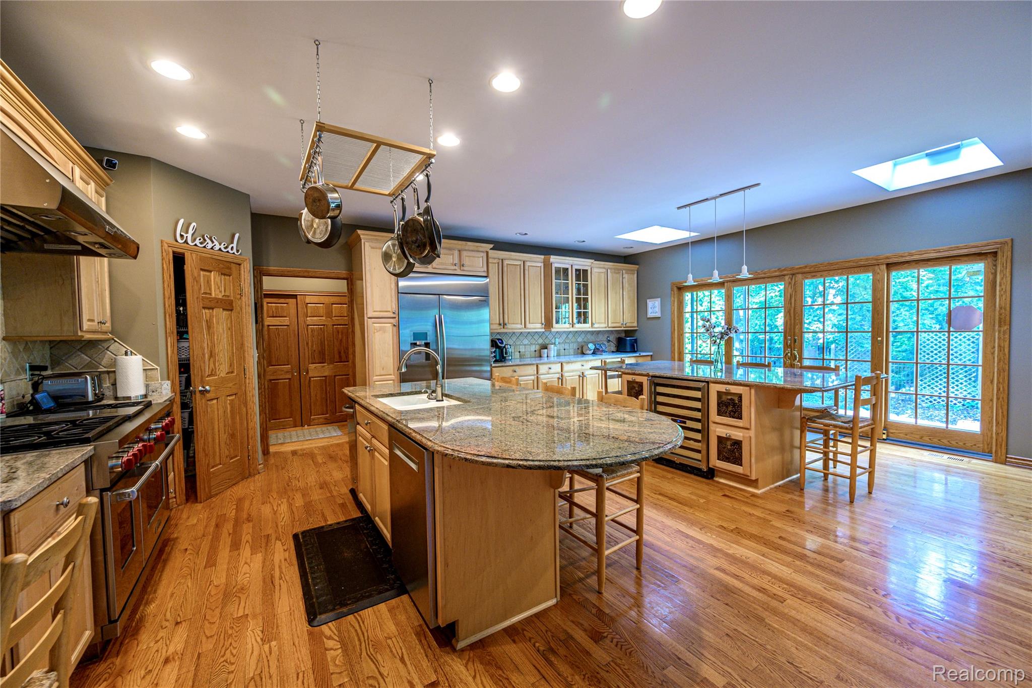 1528 Lawndale Drive