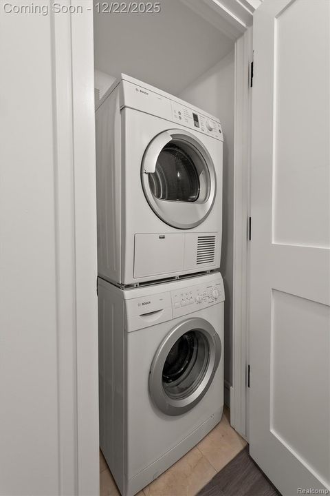 Tiny photo for 411 S Old Woodward Avenue #924, Birmingham City, MI 48009 (MLS # 20251059128)