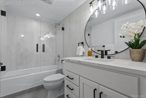 Tiny photo for 411 S Old Woodward Avenue #924, Birmingham City, MI 48009 (MLS # 20251059128)