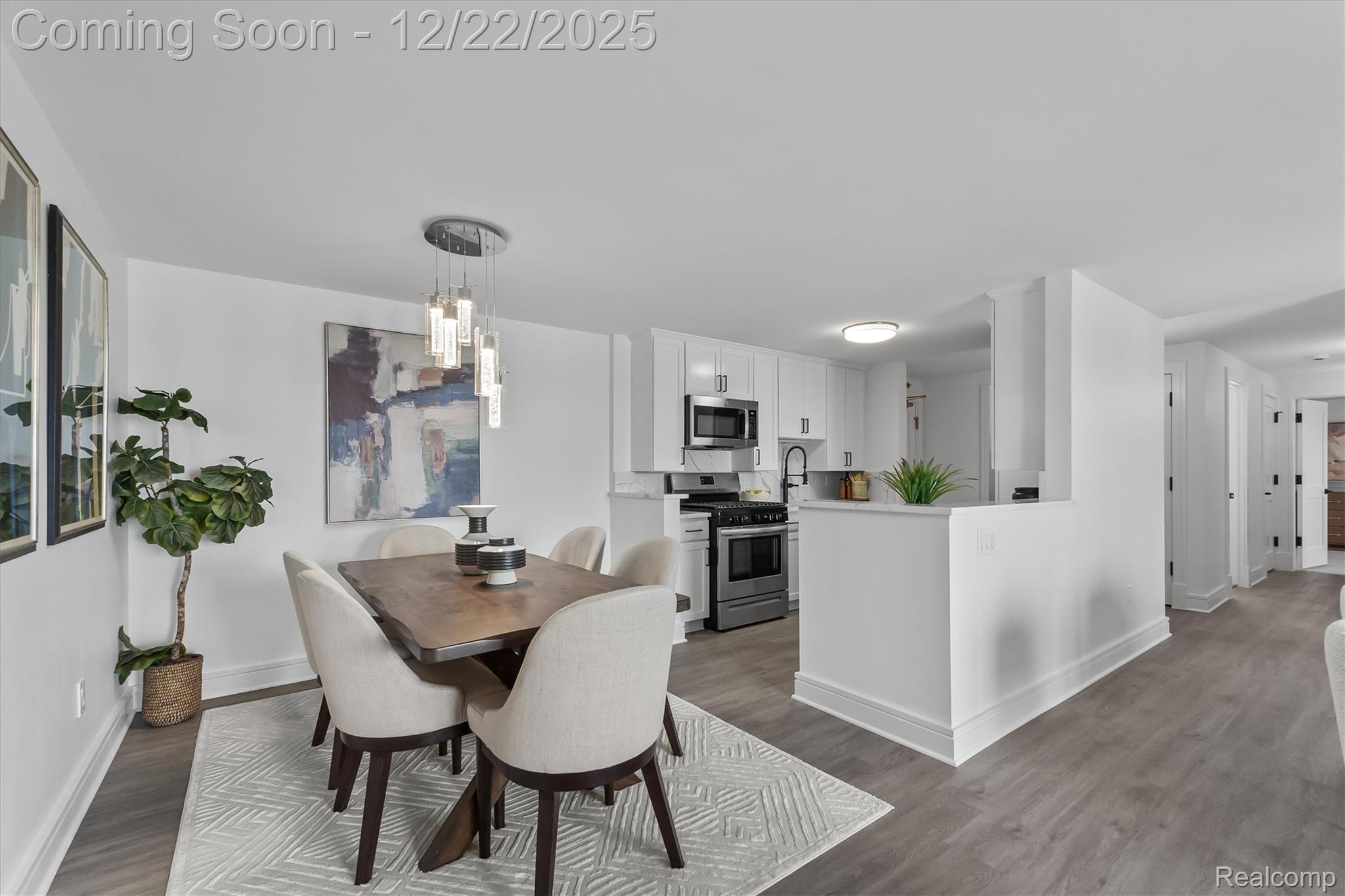 411 S Old Woodward Avenue 924