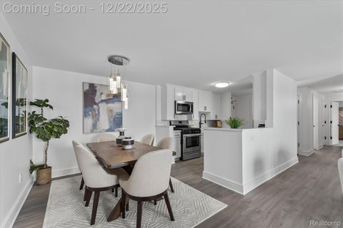 Tiny photo for 411 S Old Woodward Avenue #924, Birmingham City, MI 48009 (MLS # 20251059128)