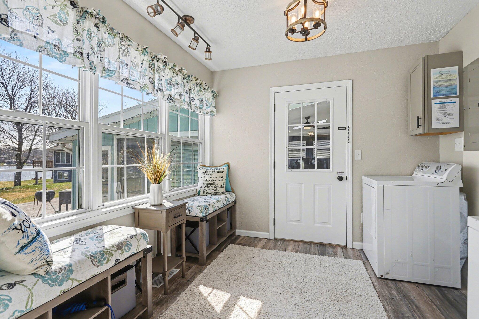 2743 Hemlock Road