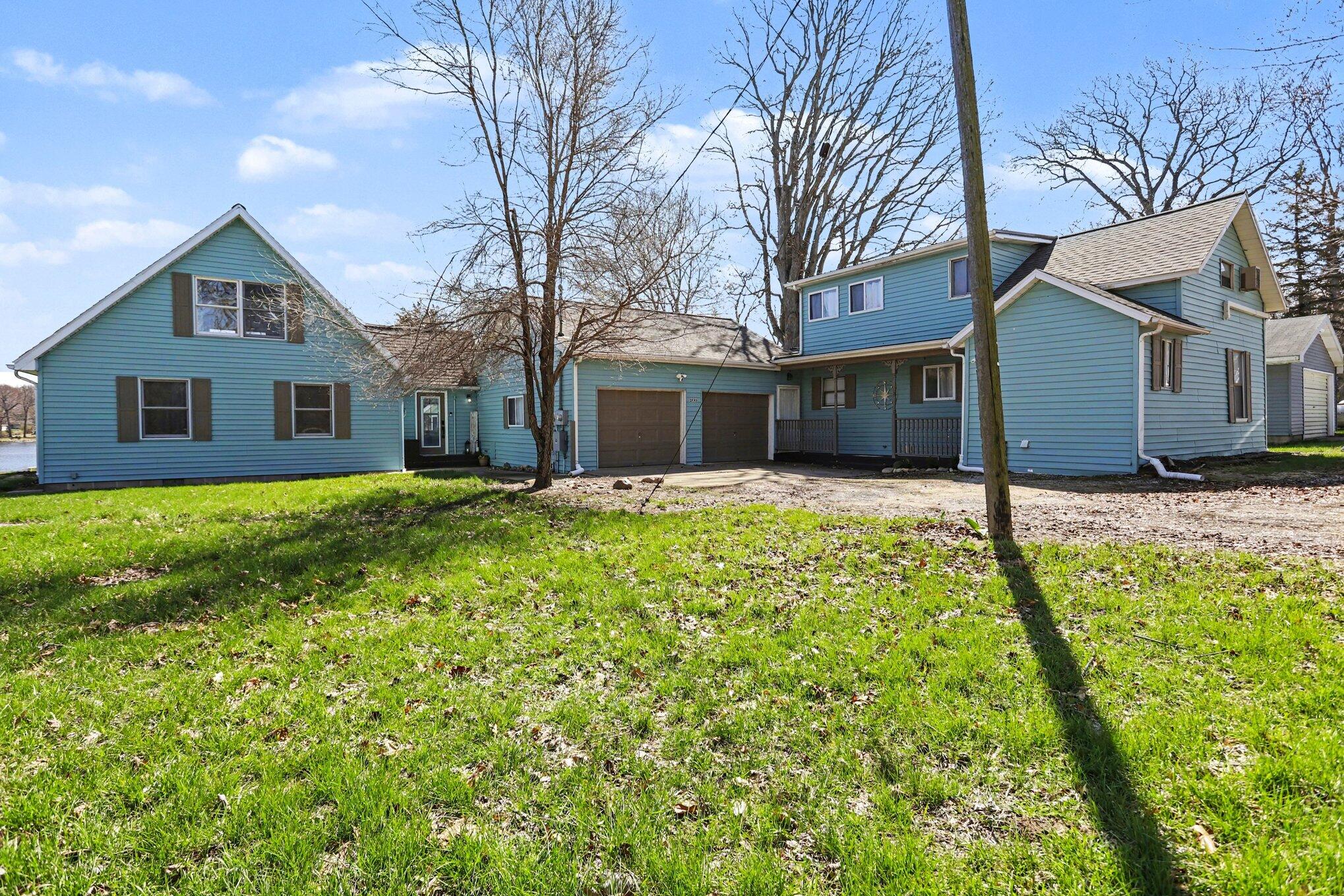 2743 Hemlock Road