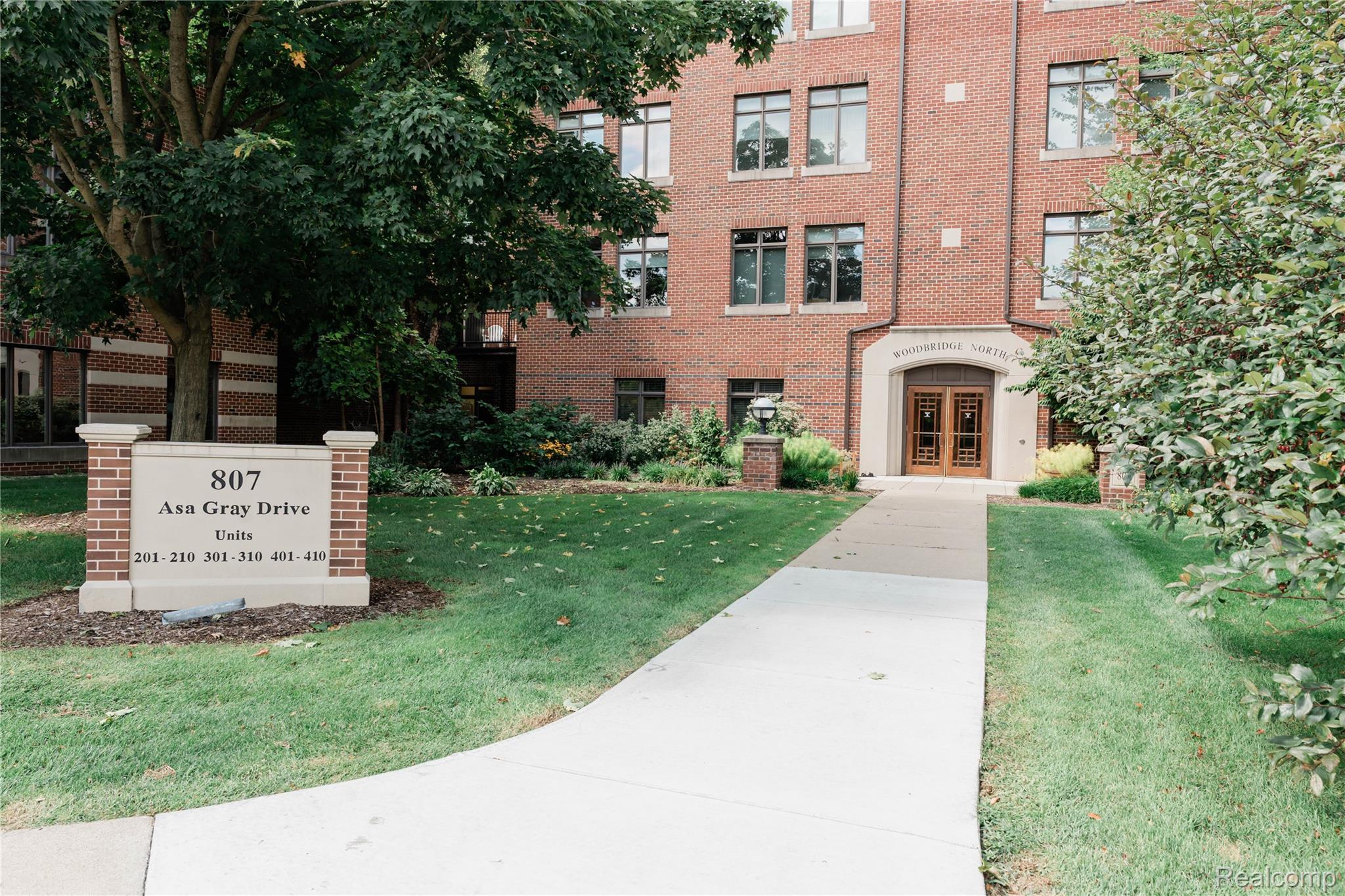 807 Asa Gray Drive 305