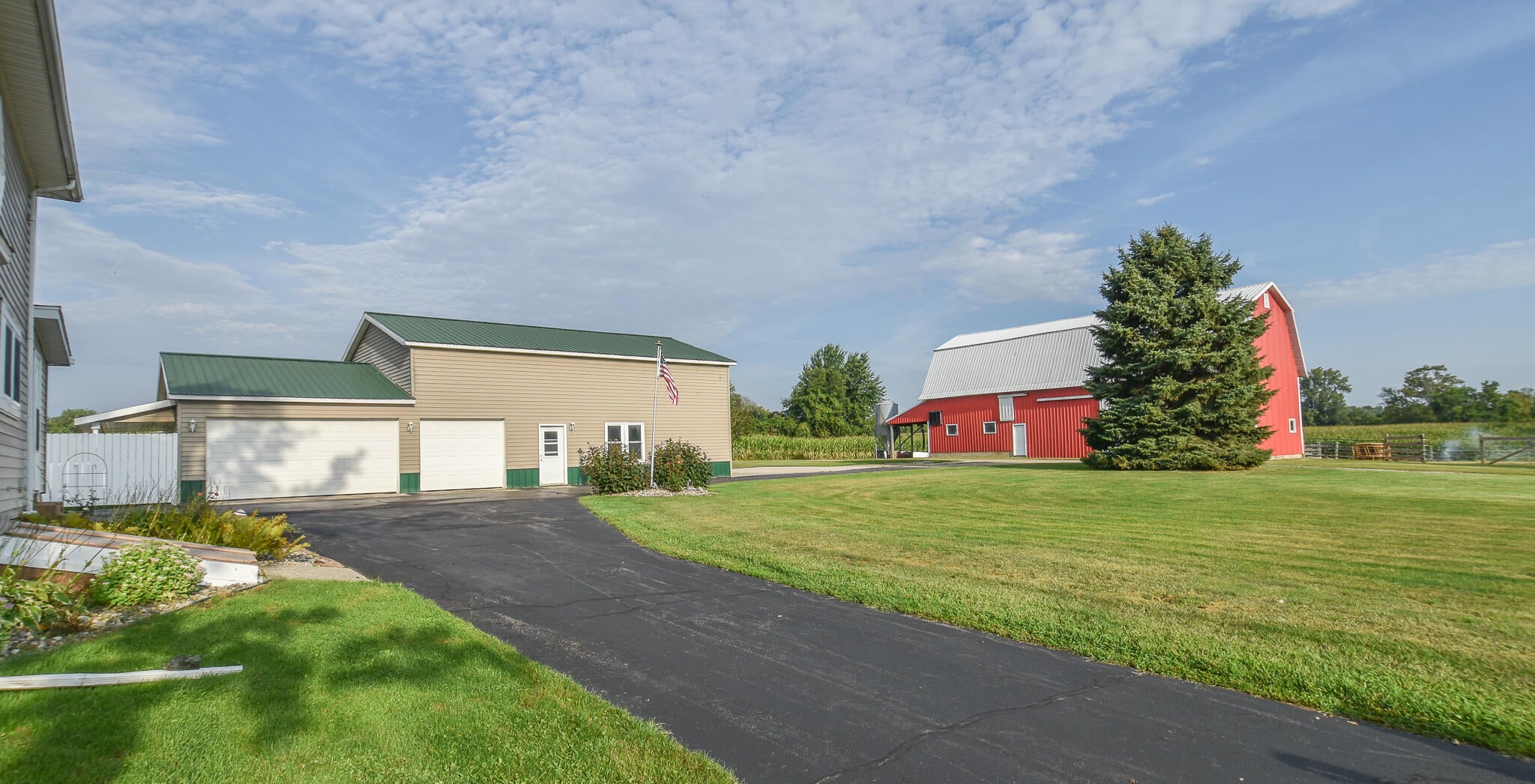 228 S Centennial Road
