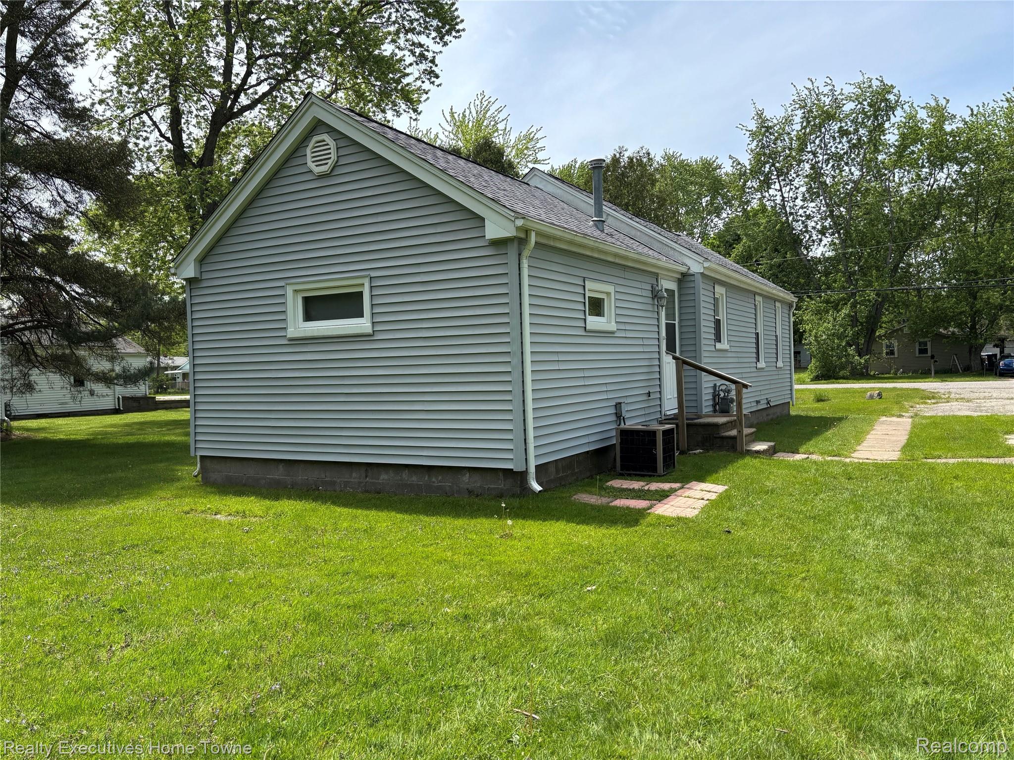 1782 Maple Road