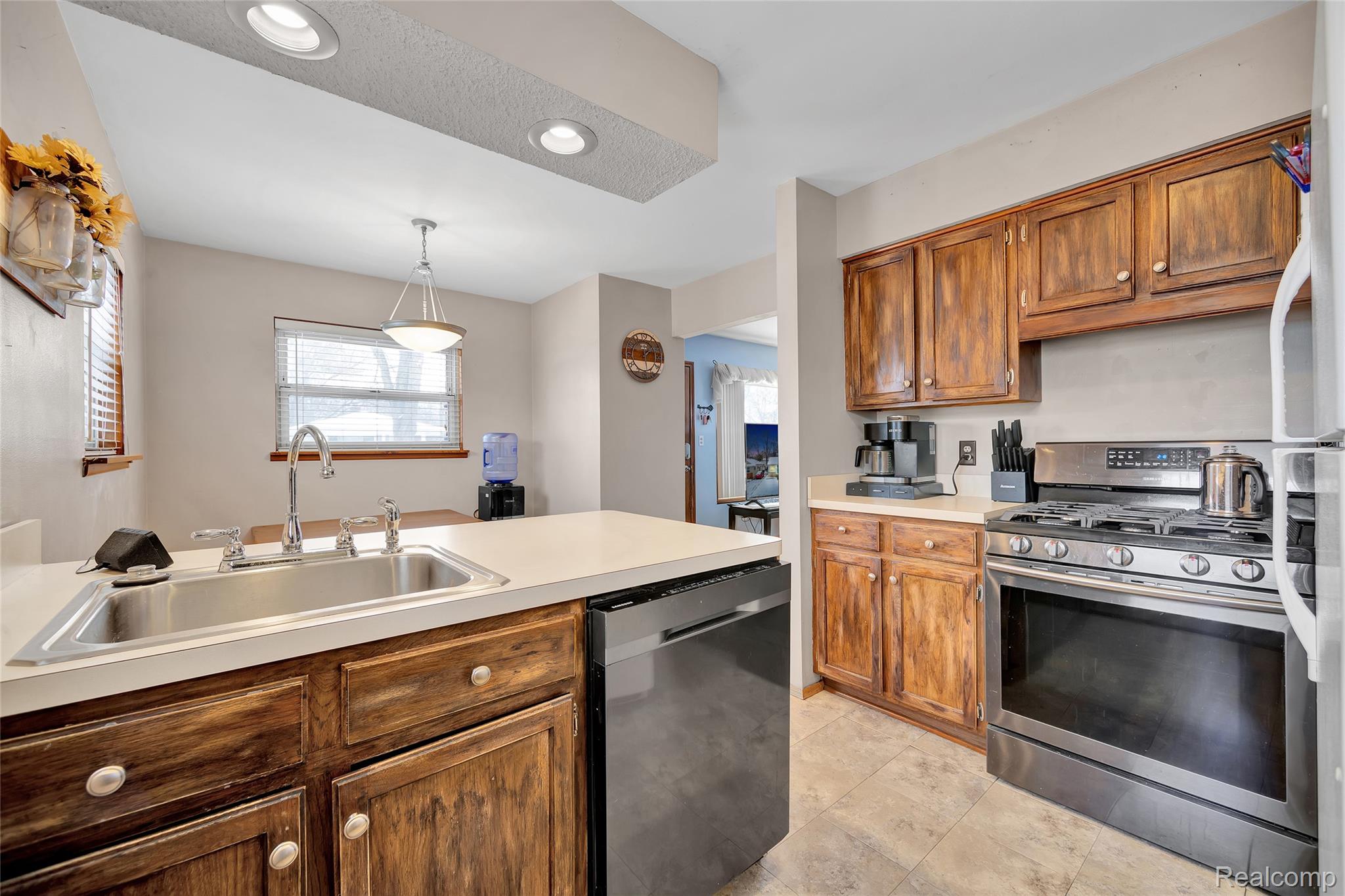 18609 Gillman Street