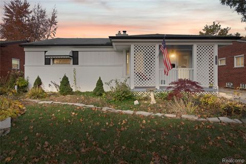 31670 Mackenzie Drive Westland City MI 48185