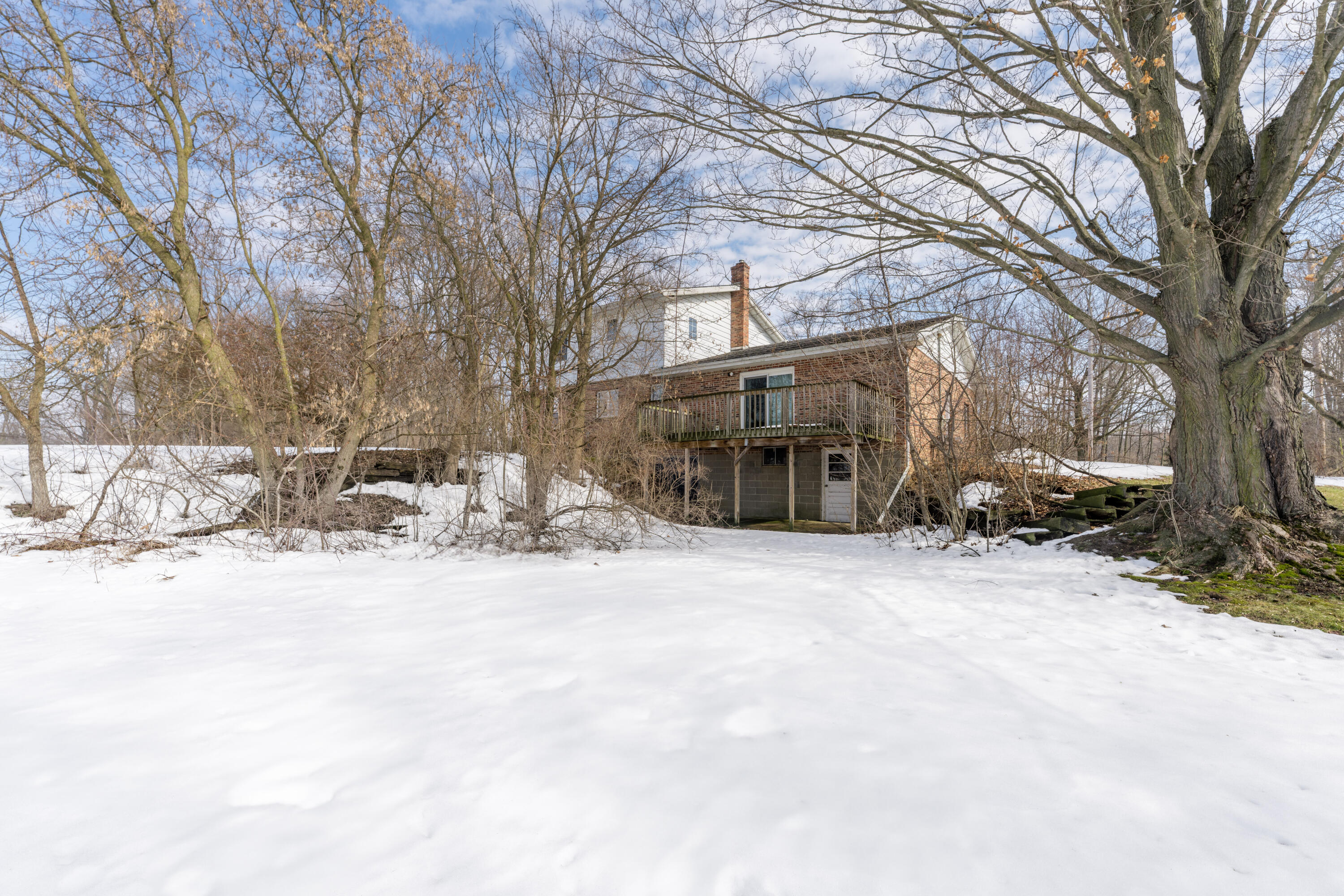 10798 Pleasant Lake Road