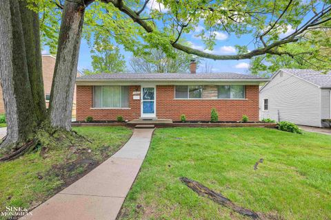 21905 Shady Lane St Clair Shores City MI 48080