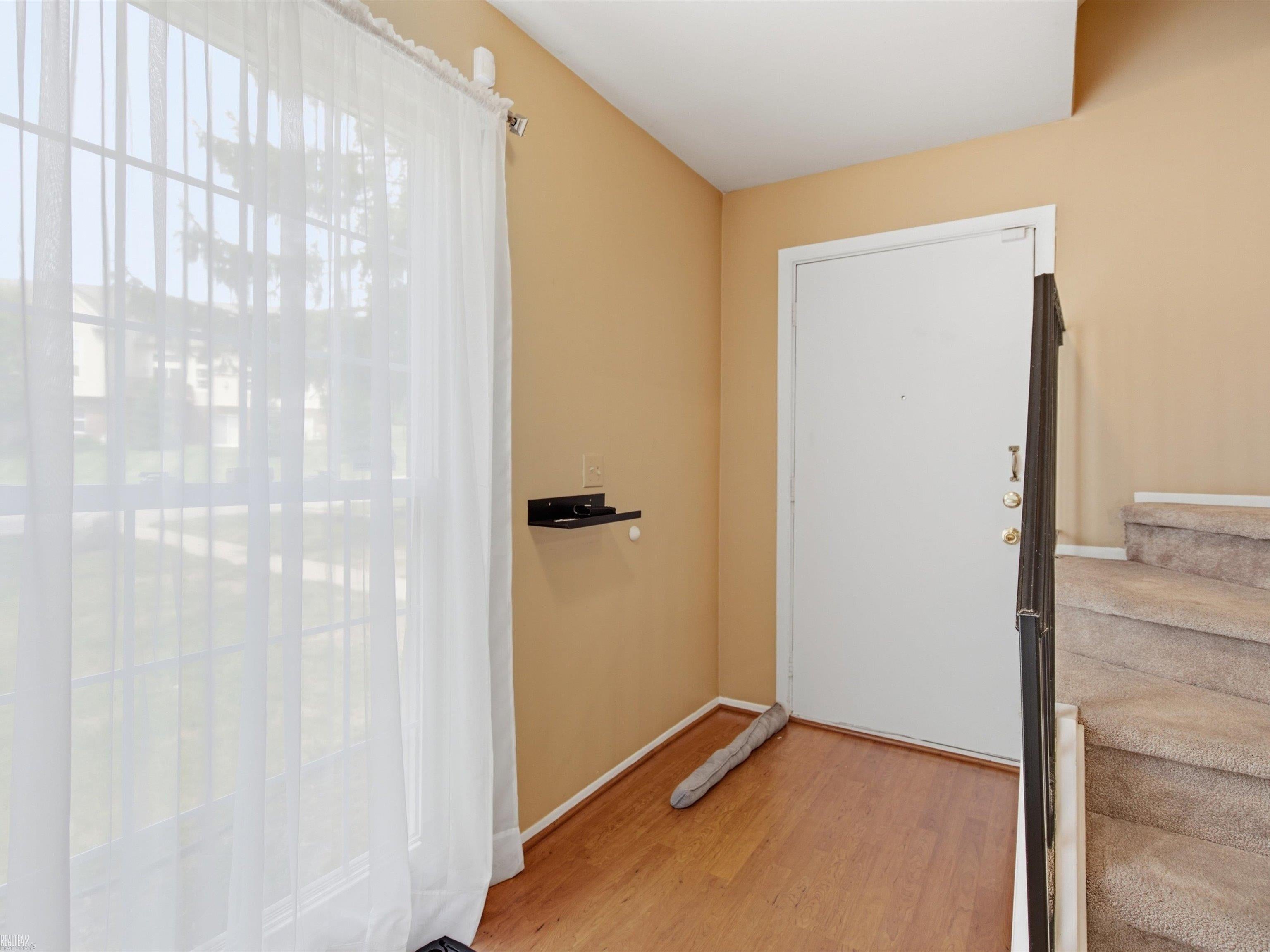 1328 Brook Lane