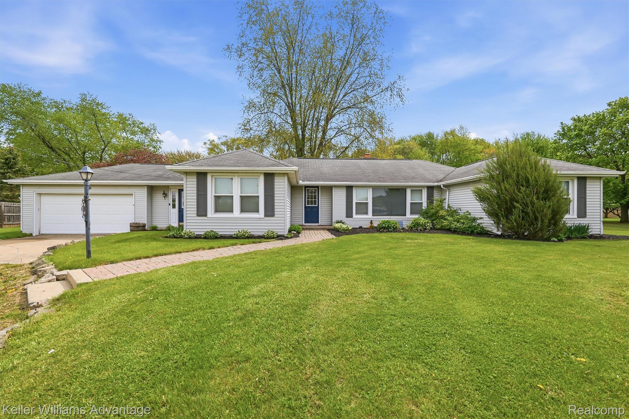 6595 Bray Road