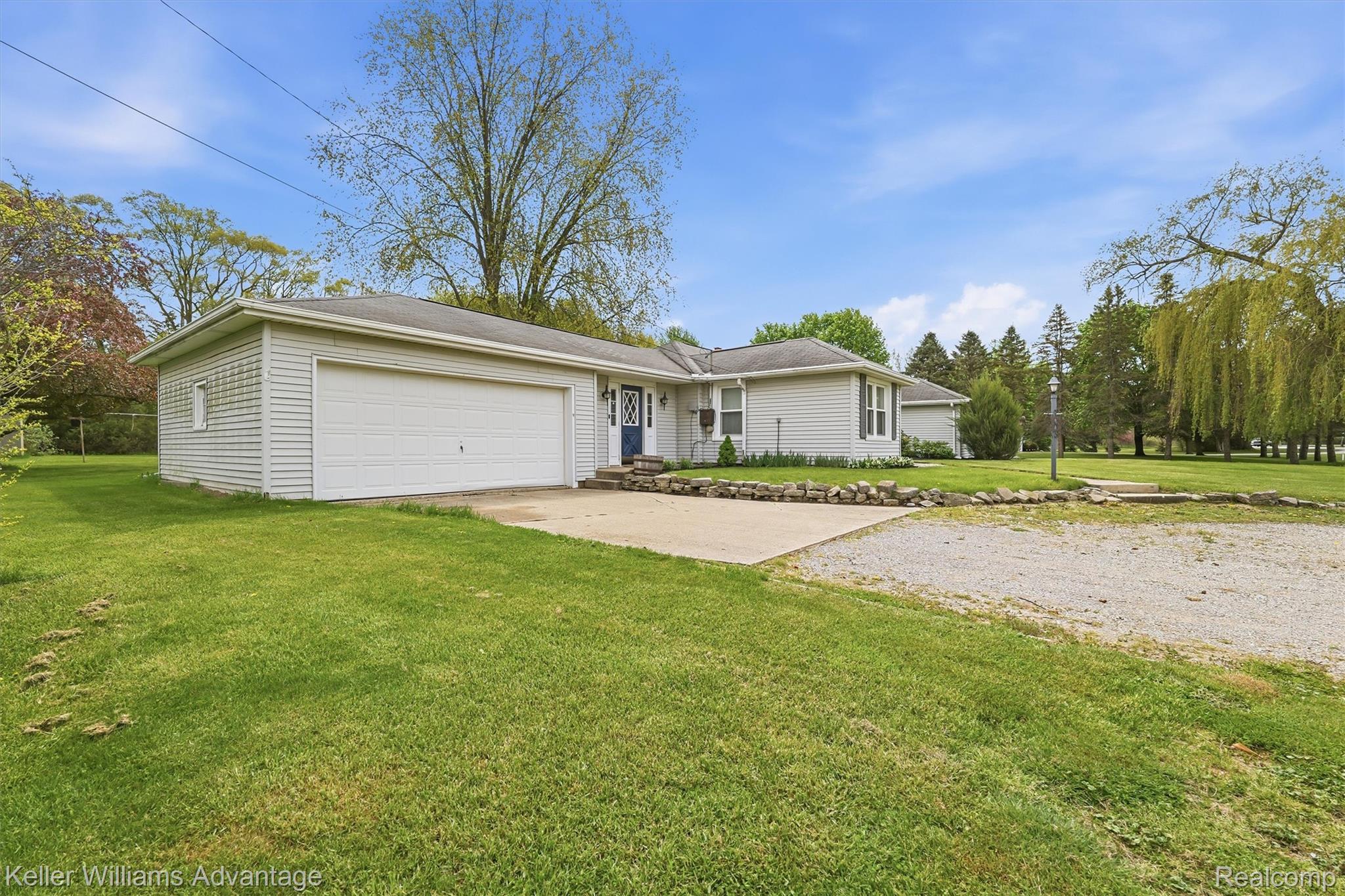 6595 Bray Road