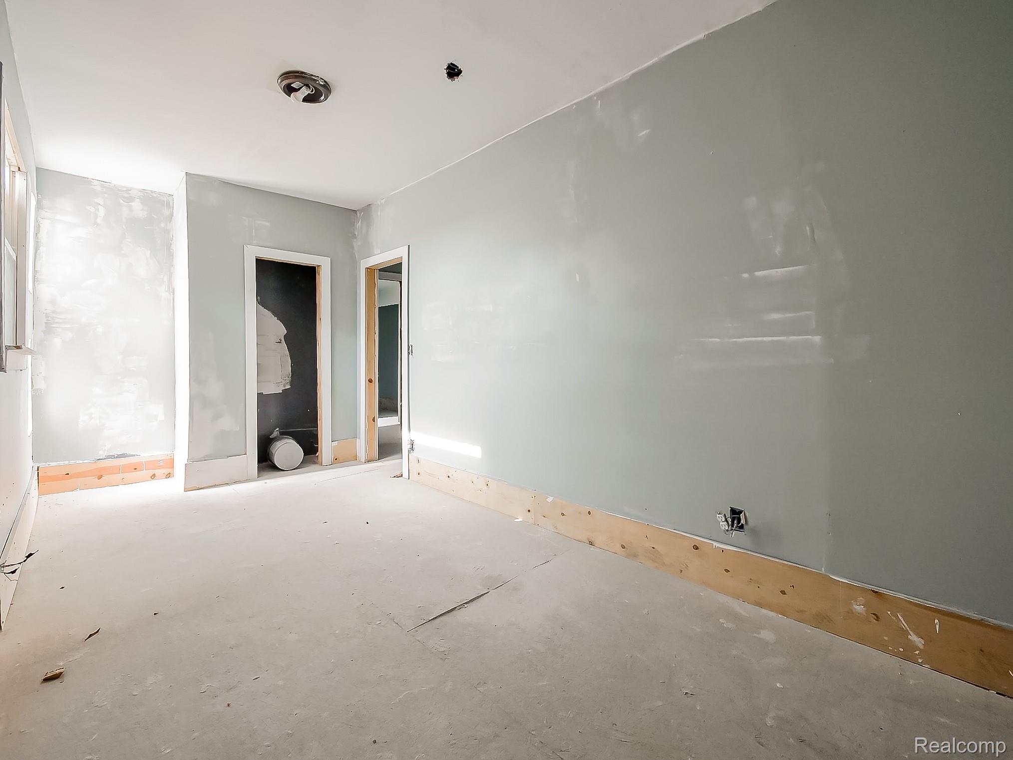 1791 W Grand Boulevard