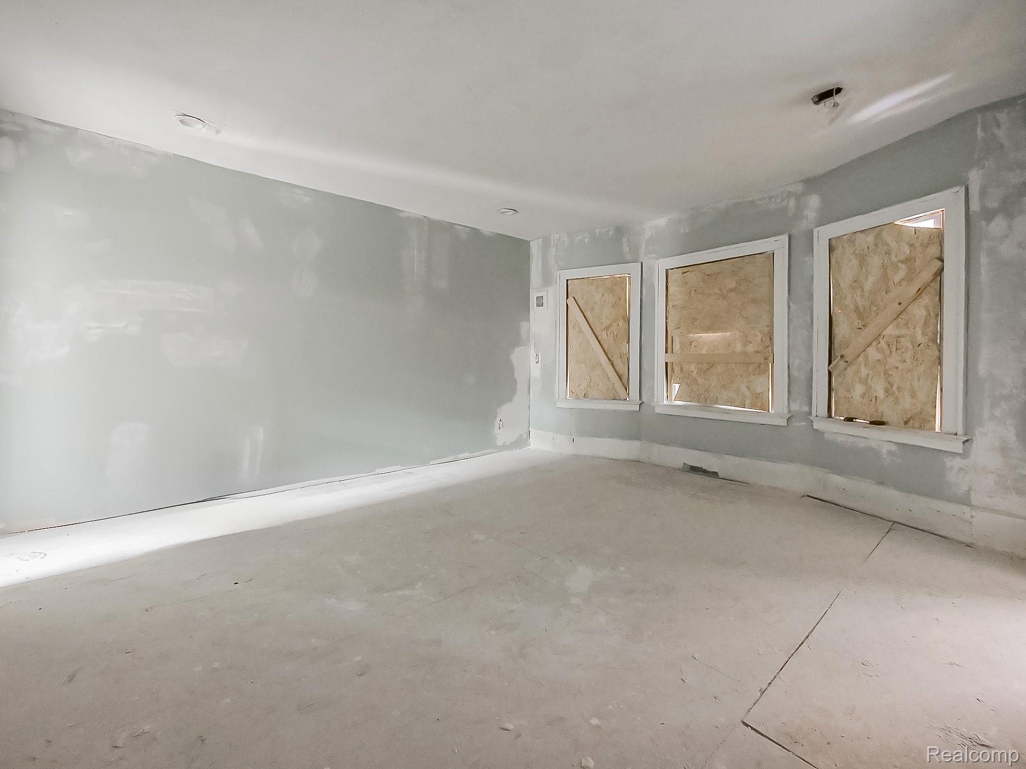 1791 W Grand Boulevard