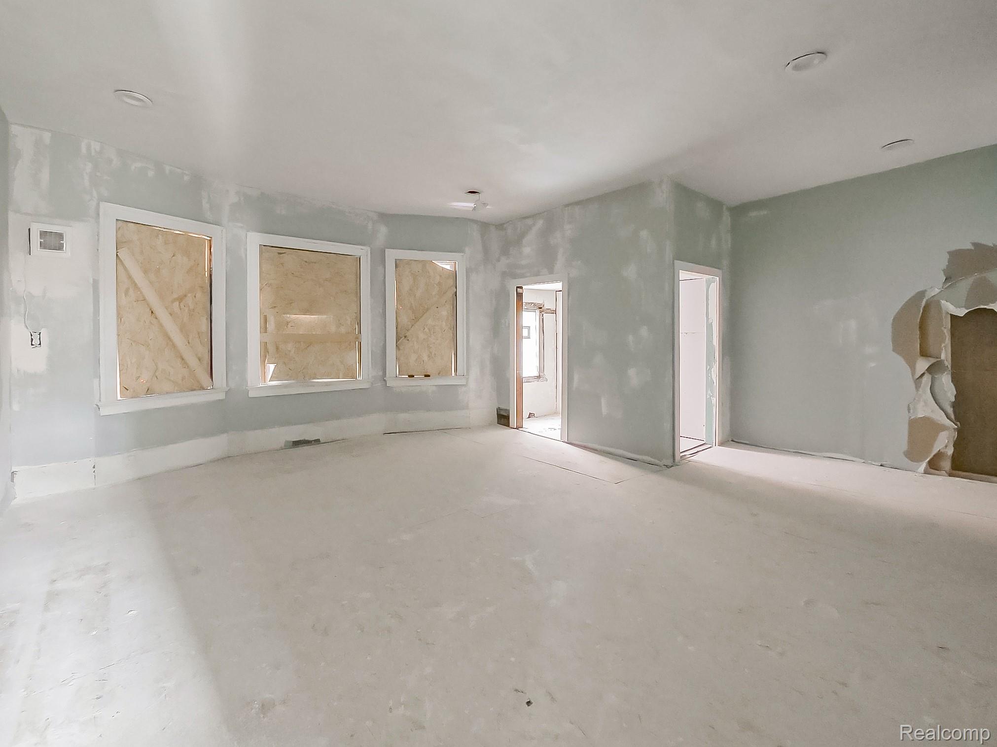 1791 W Grand Boulevard