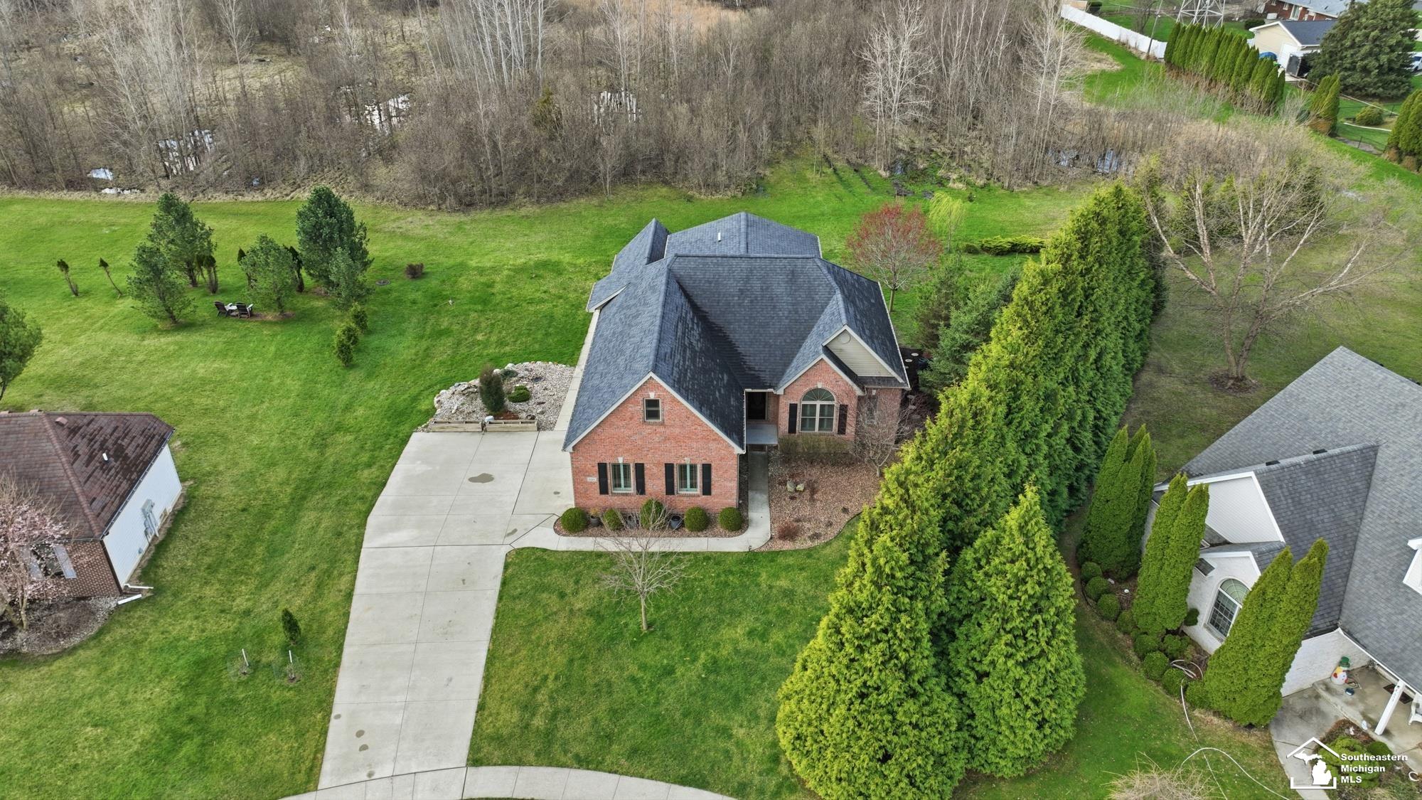 608 Oak Hill Court