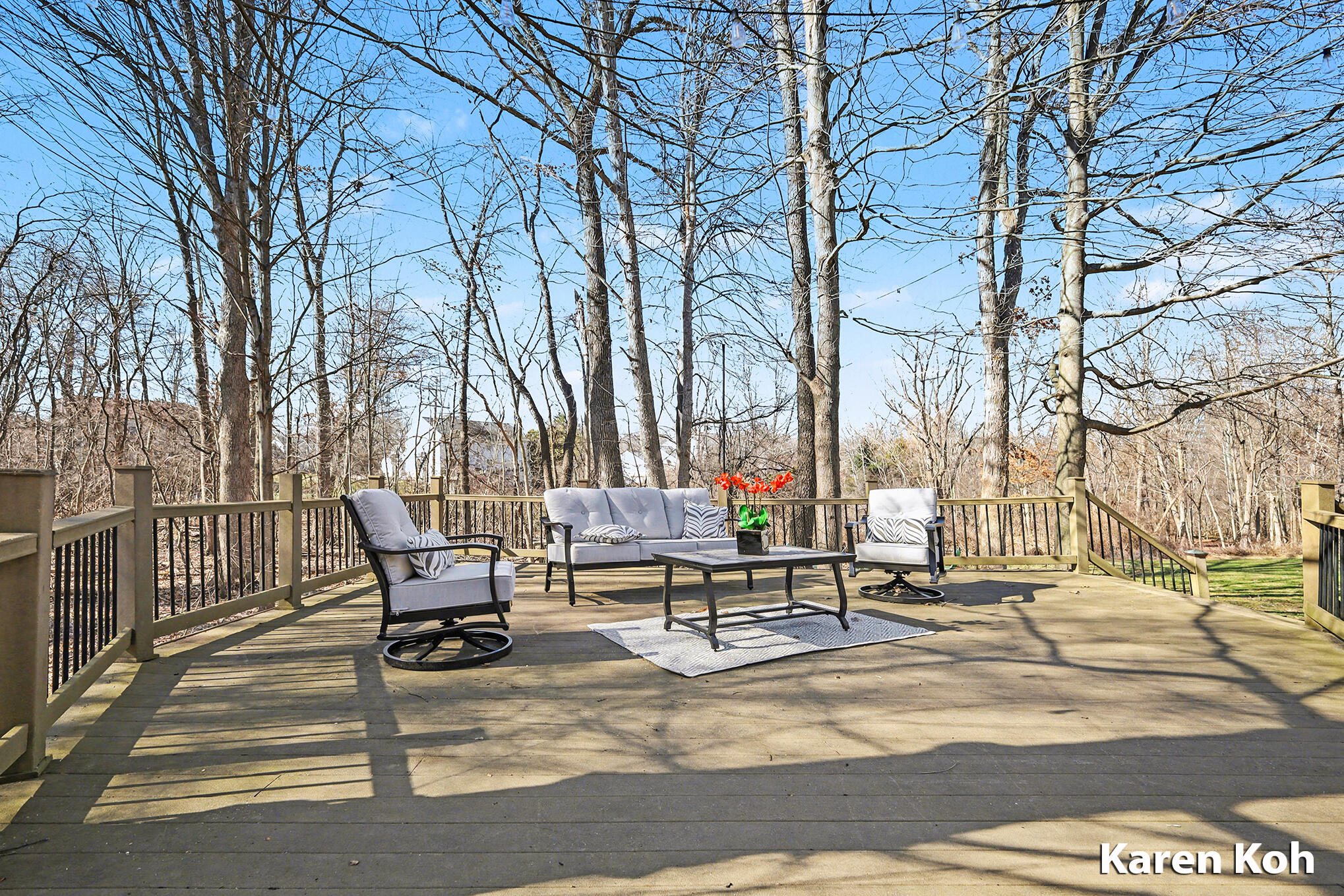 300 Haskins Court SE