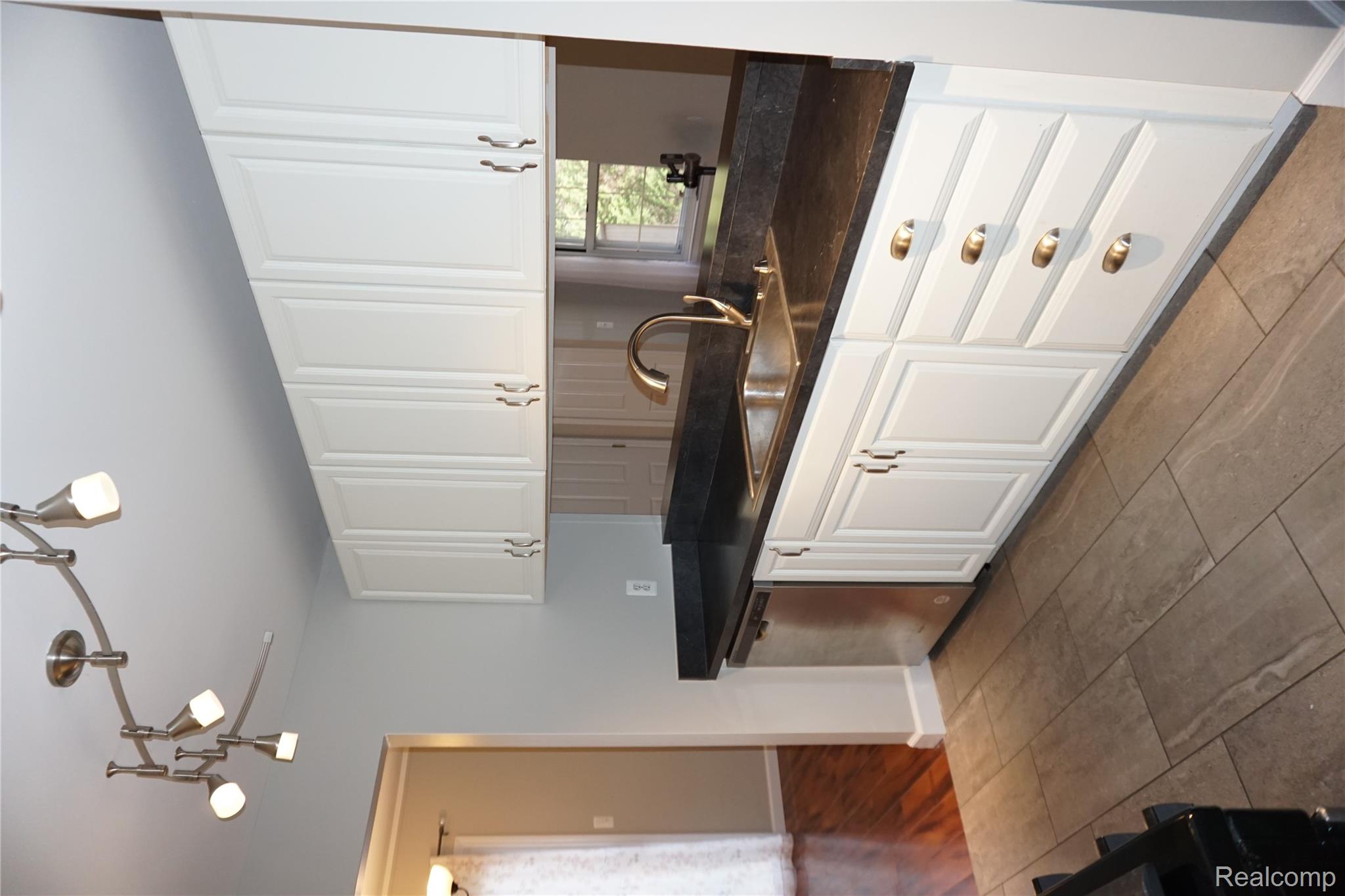 Chesterfield, Michigan 48047, United States, 3 Bedrooms Bedrooms, ,2 BathroomsBathrooms,Residential,Coming Soon,246492