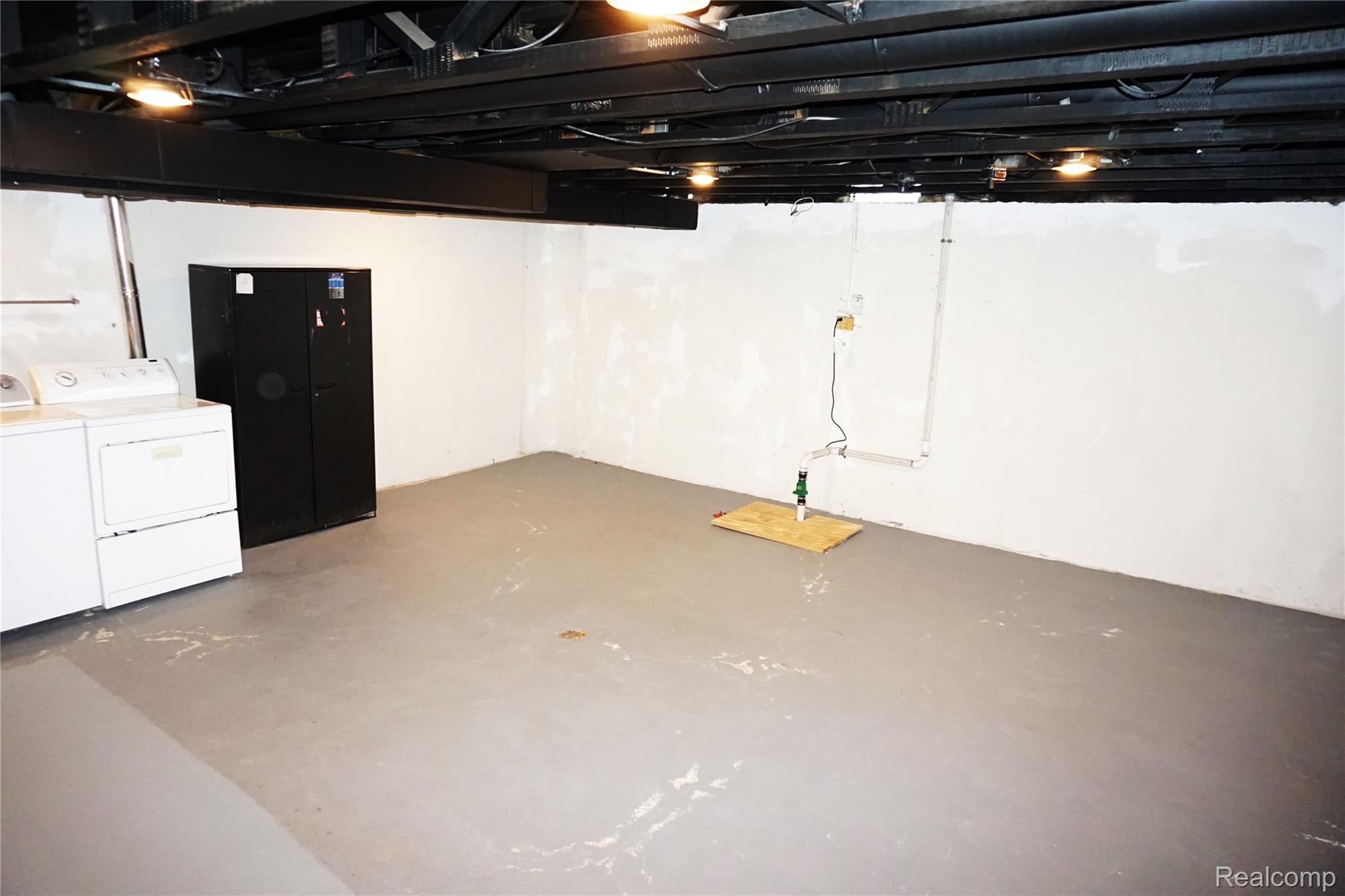 Chesterfield, Michigan 48047, United States, 3 Bedrooms Bedrooms, ,2 BathroomsBathrooms,Residential,Coming Soon,246492