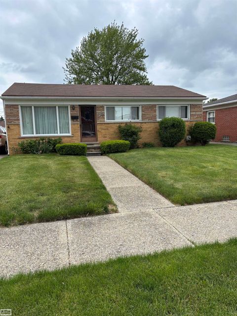 11193 Dale Avenue Warren City MI 48089