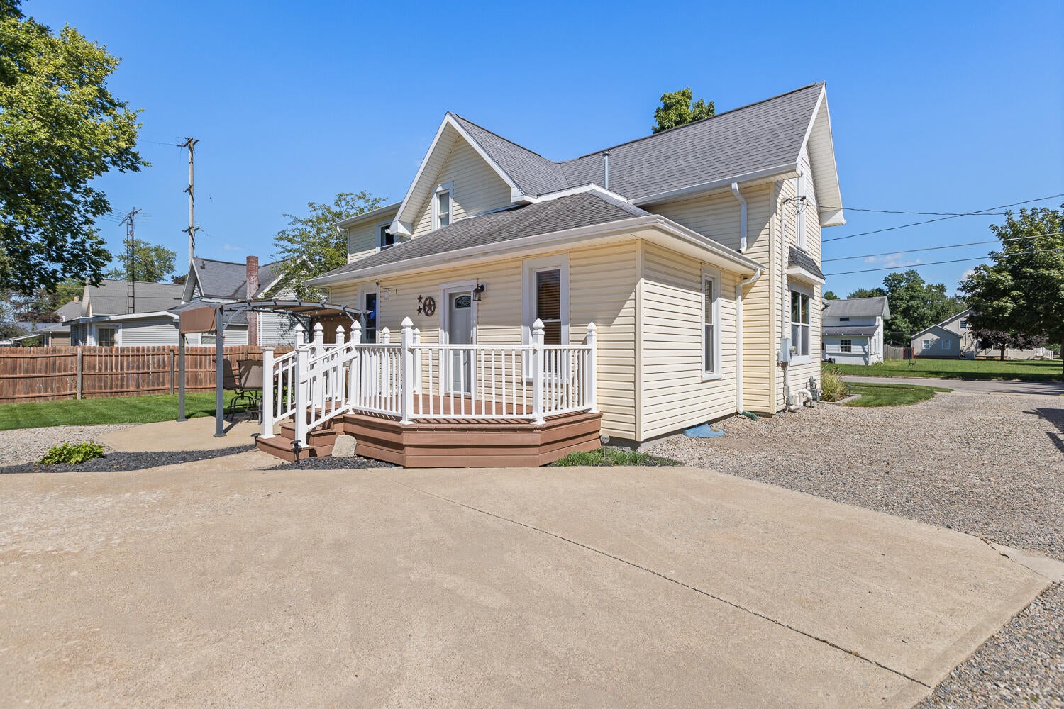 415 N East Street