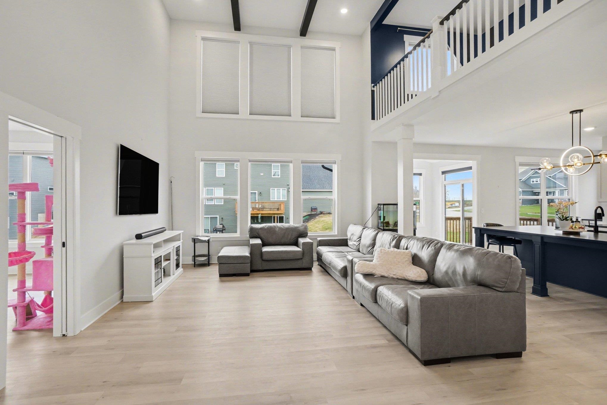 3338 Eagle Peak Drive