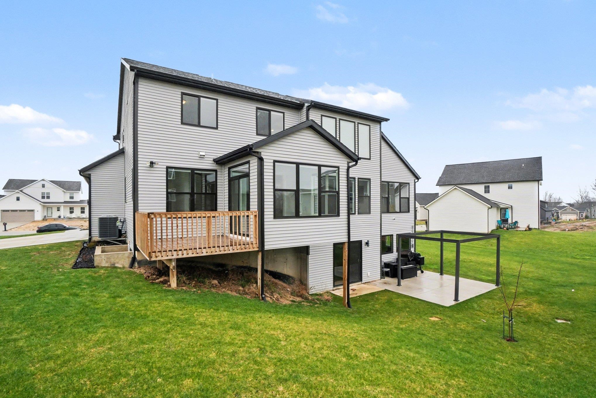 3338 Eagle Peak Drive