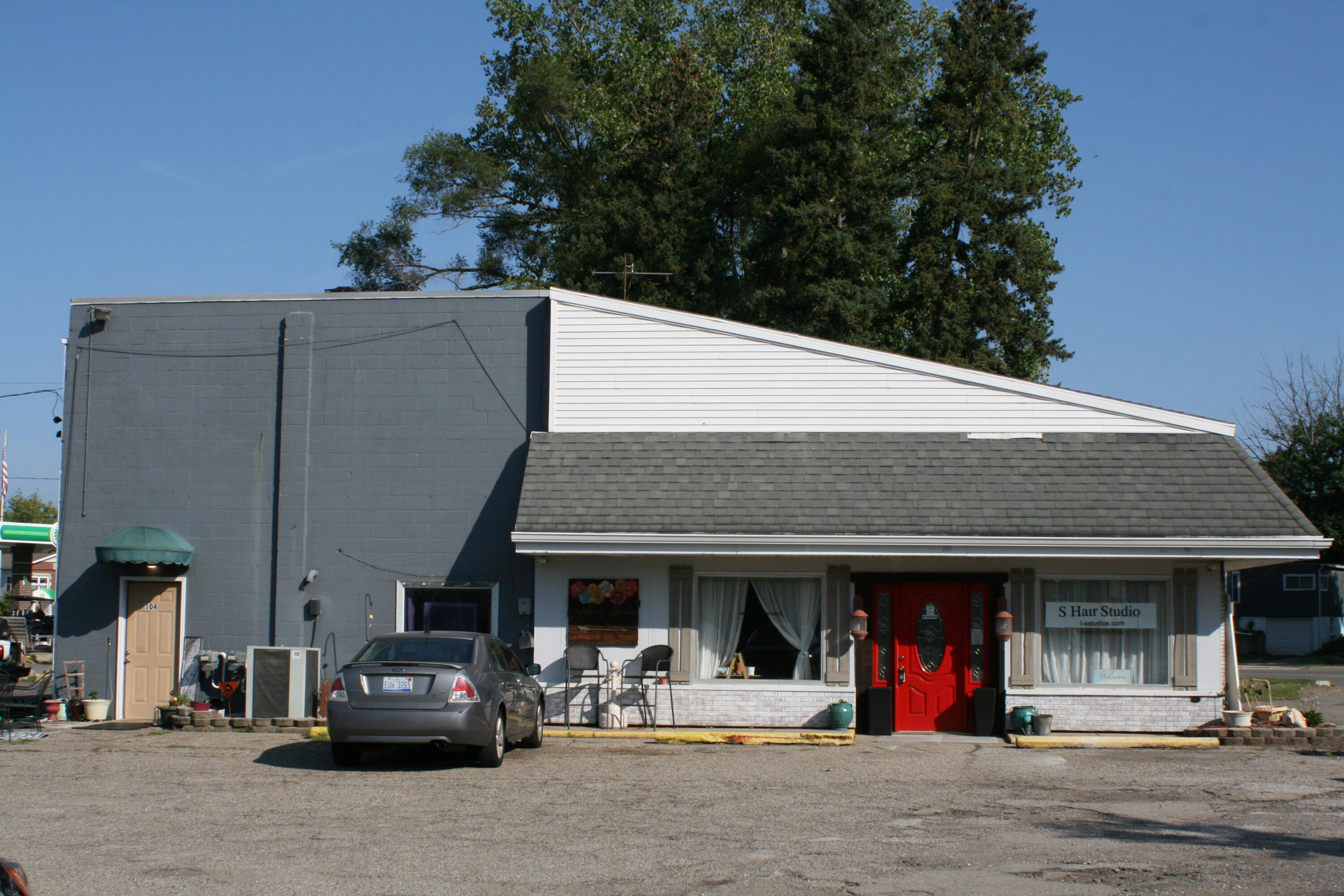 106 Parkway Street